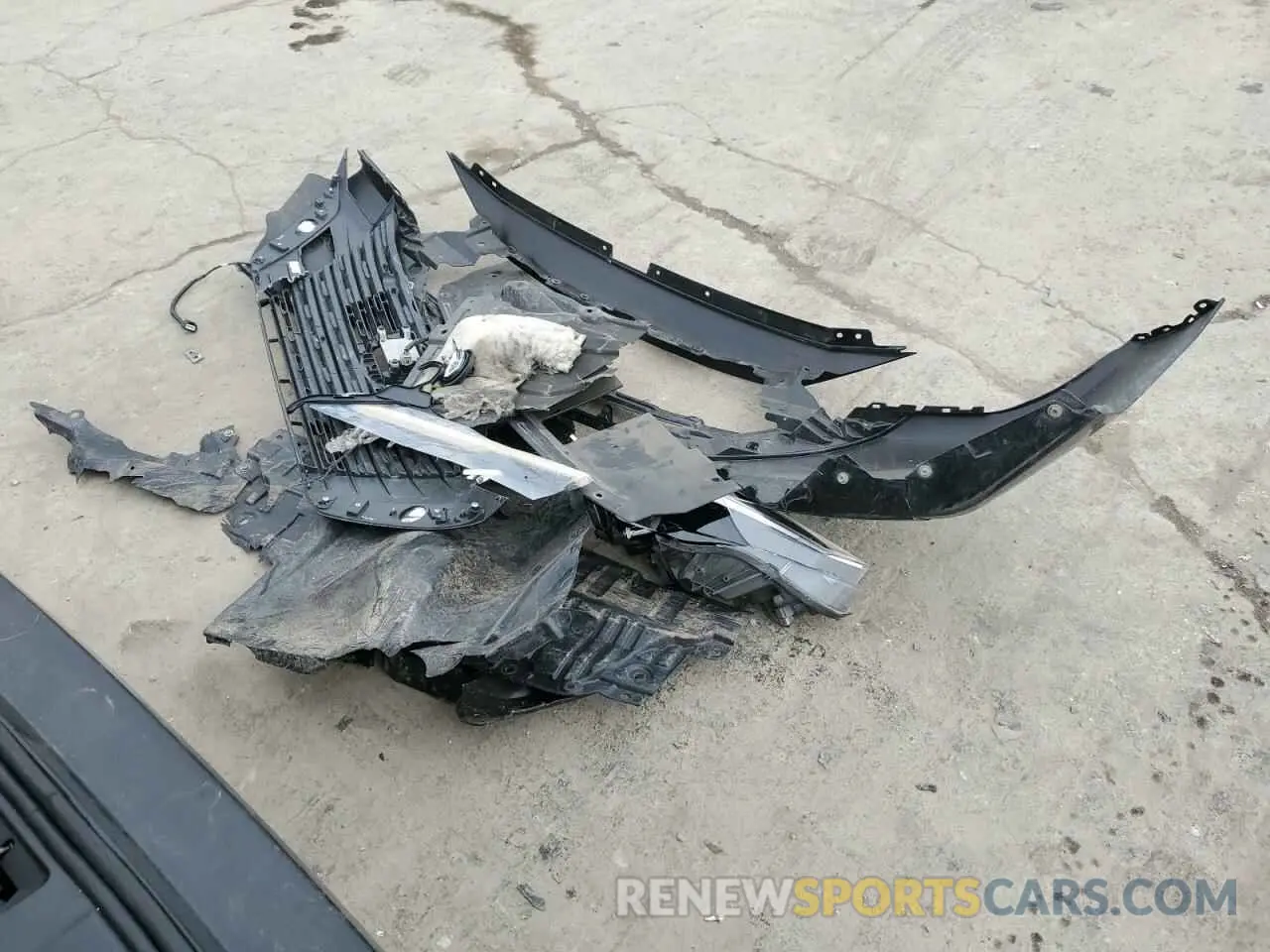 12 Photograph of a damaged car 3N1AB8CV6RY337072 NISSAN SENTRA 2024