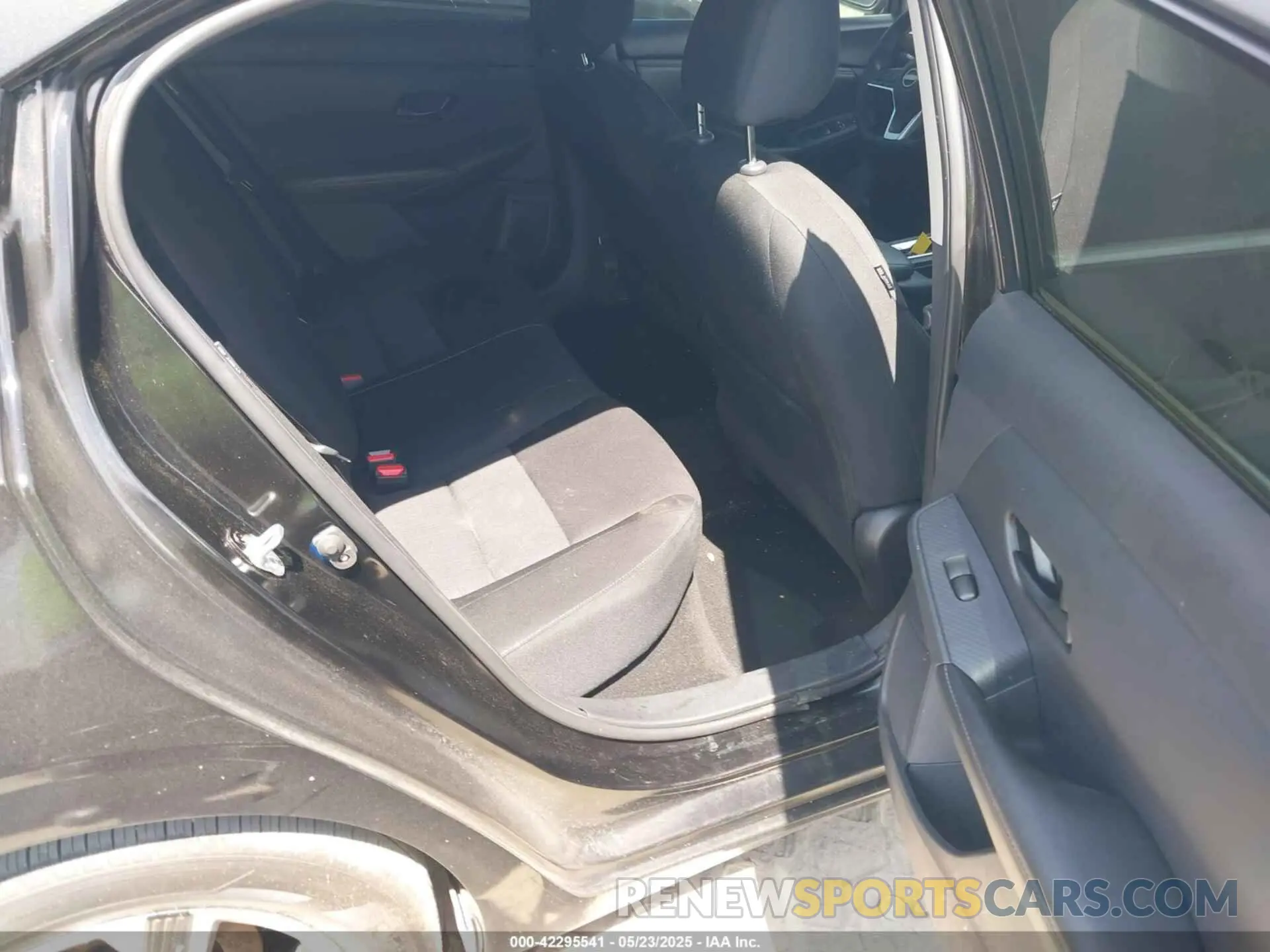 8 Photograph of a damaged car 3N1AB8CV6RY344894 NISSAN SENTRA 2024