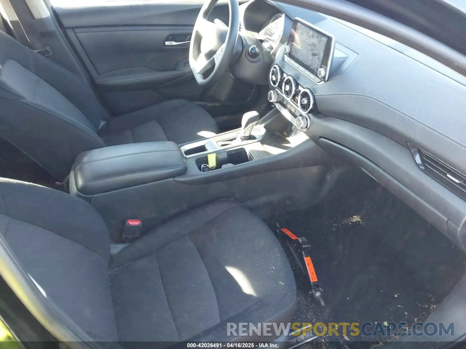 5 Photograph of a damaged car 3N1AB8CV7RY240284 NISSAN SENTRA 2024