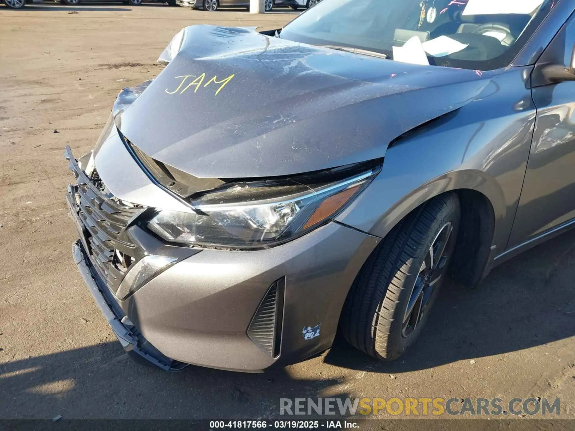 17 Photograph of a damaged car 3N1AB8CV8RY262617 NISSAN SENTRA 2024