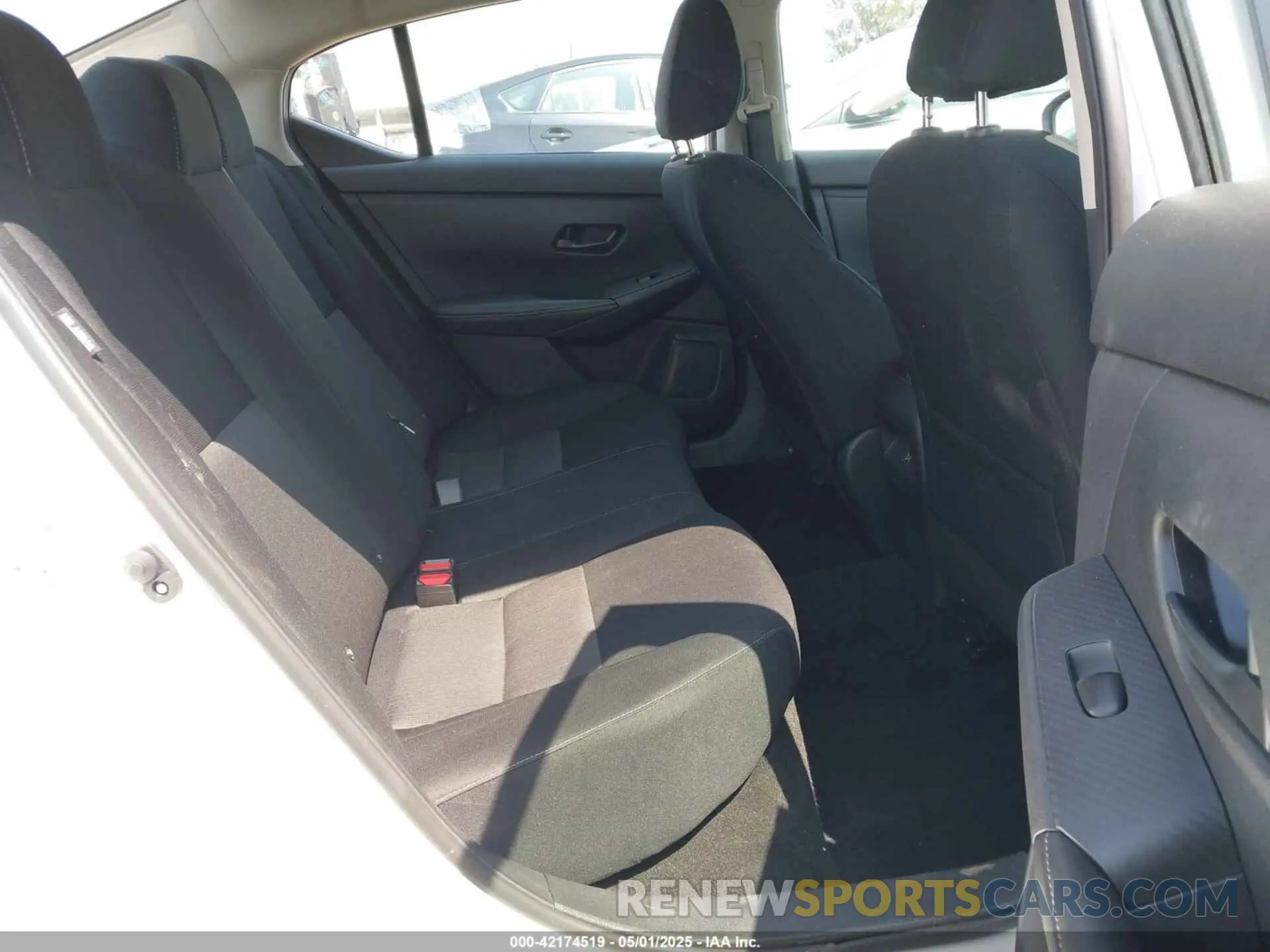8 Photograph of a damaged car 3N1AB8CV9RY308388 NISSAN SENTRA 2024