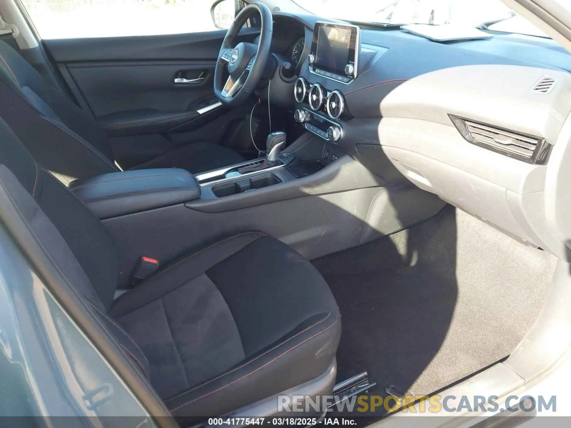 5 Photograph of a damaged car 3N1AB8DV1RY367613 NISSAN SENTRA 2024