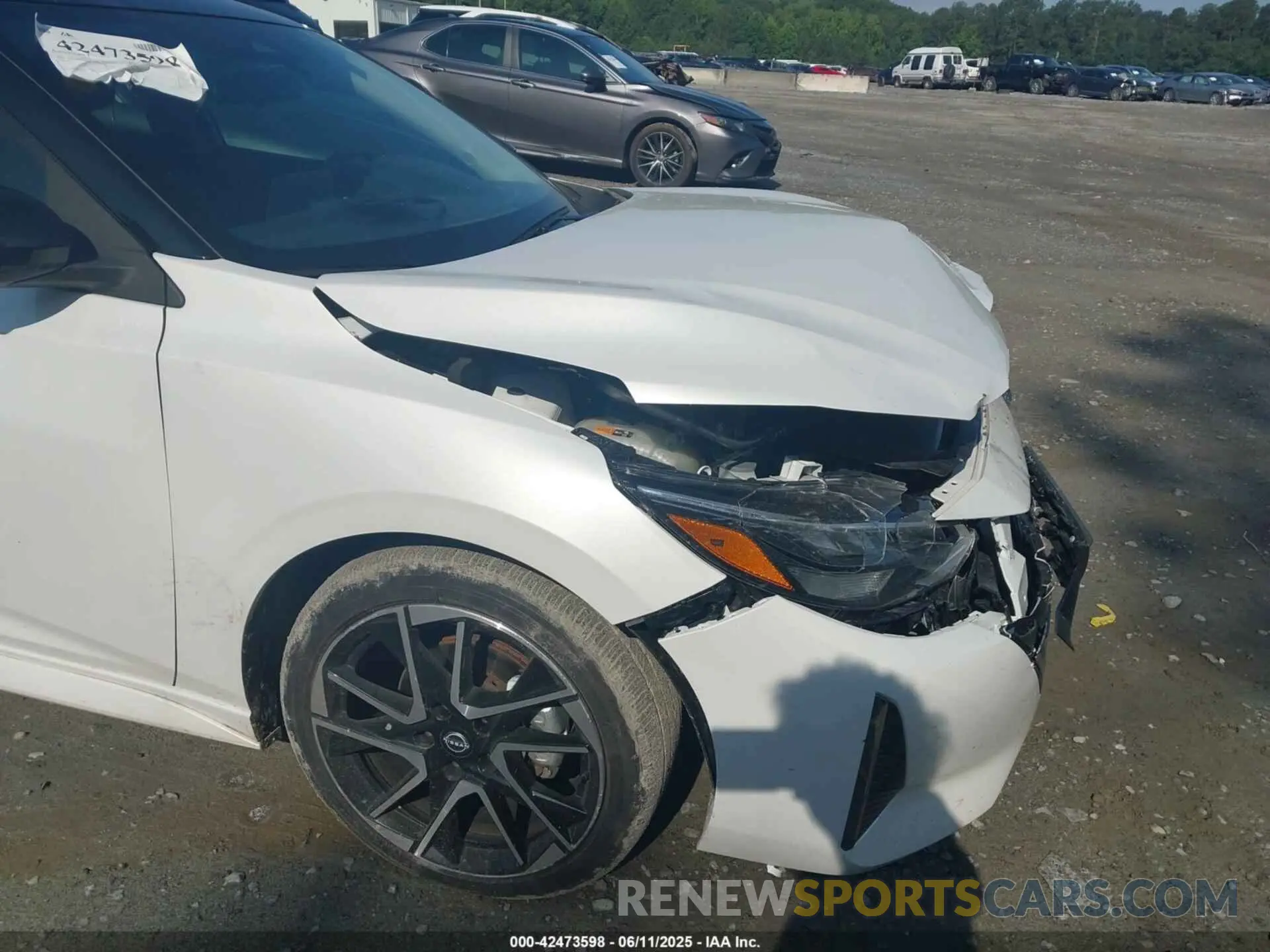 18 Photograph of a damaged car 3N1AB8DV2RY352442 NISSAN SENTRA 2024