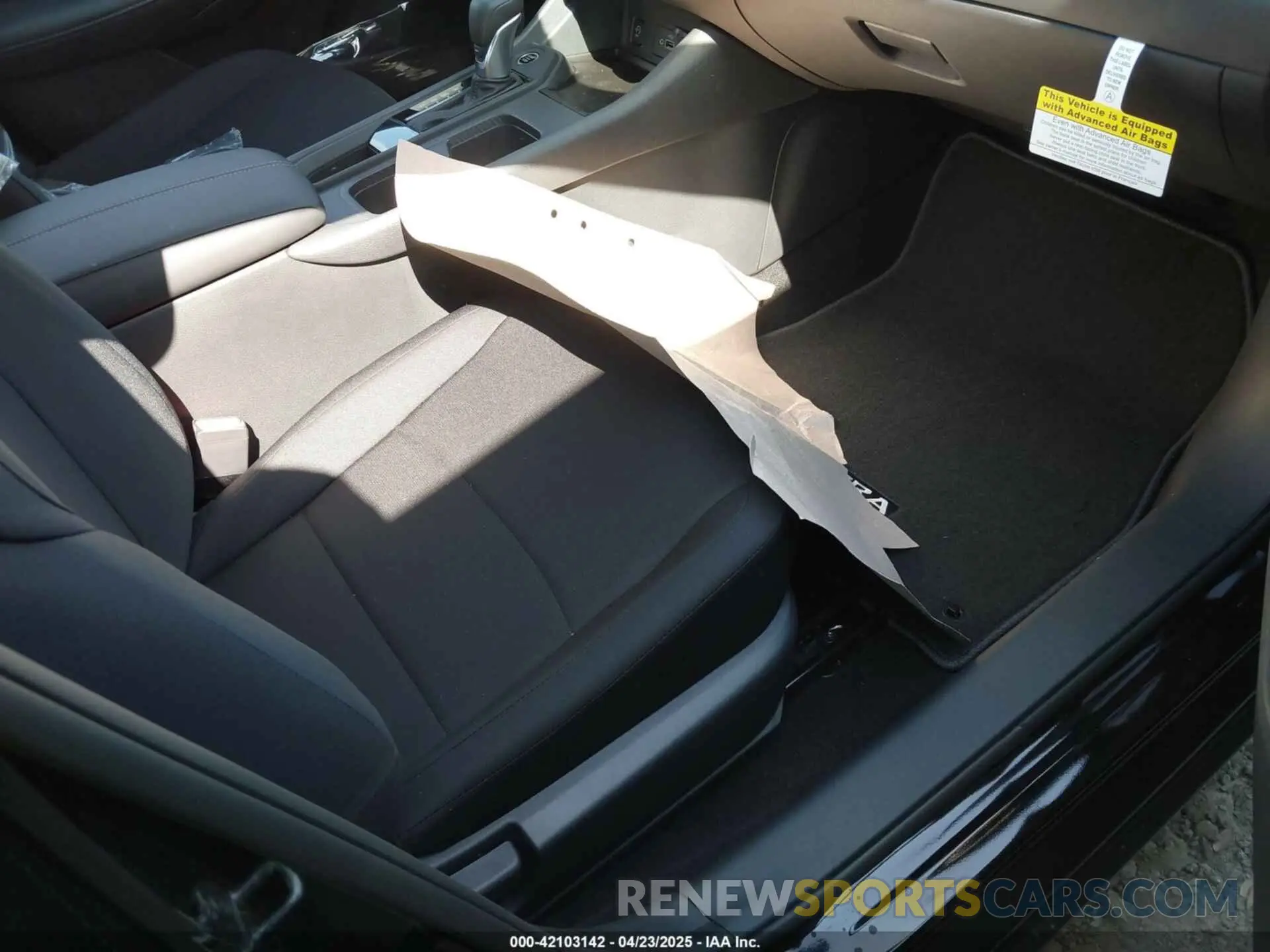 5 Photograph of a damaged car 3N1AB8BV2SY320437 NISSAN SENTRA 2025