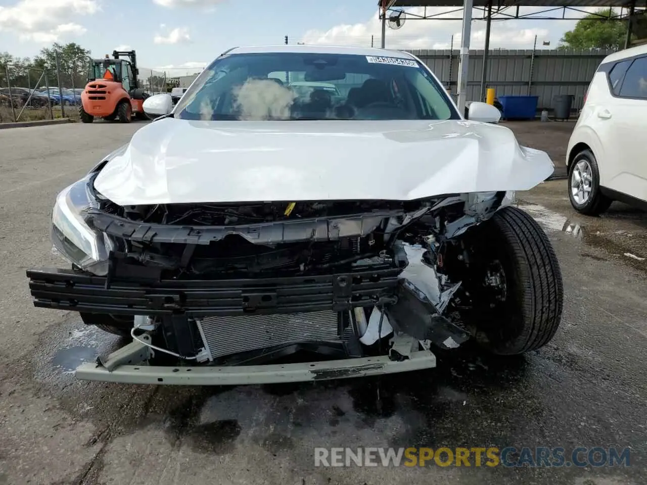 5 Photograph of a damaged car 3N1AB8BV6SY226576 NISSAN SENTRA 2025