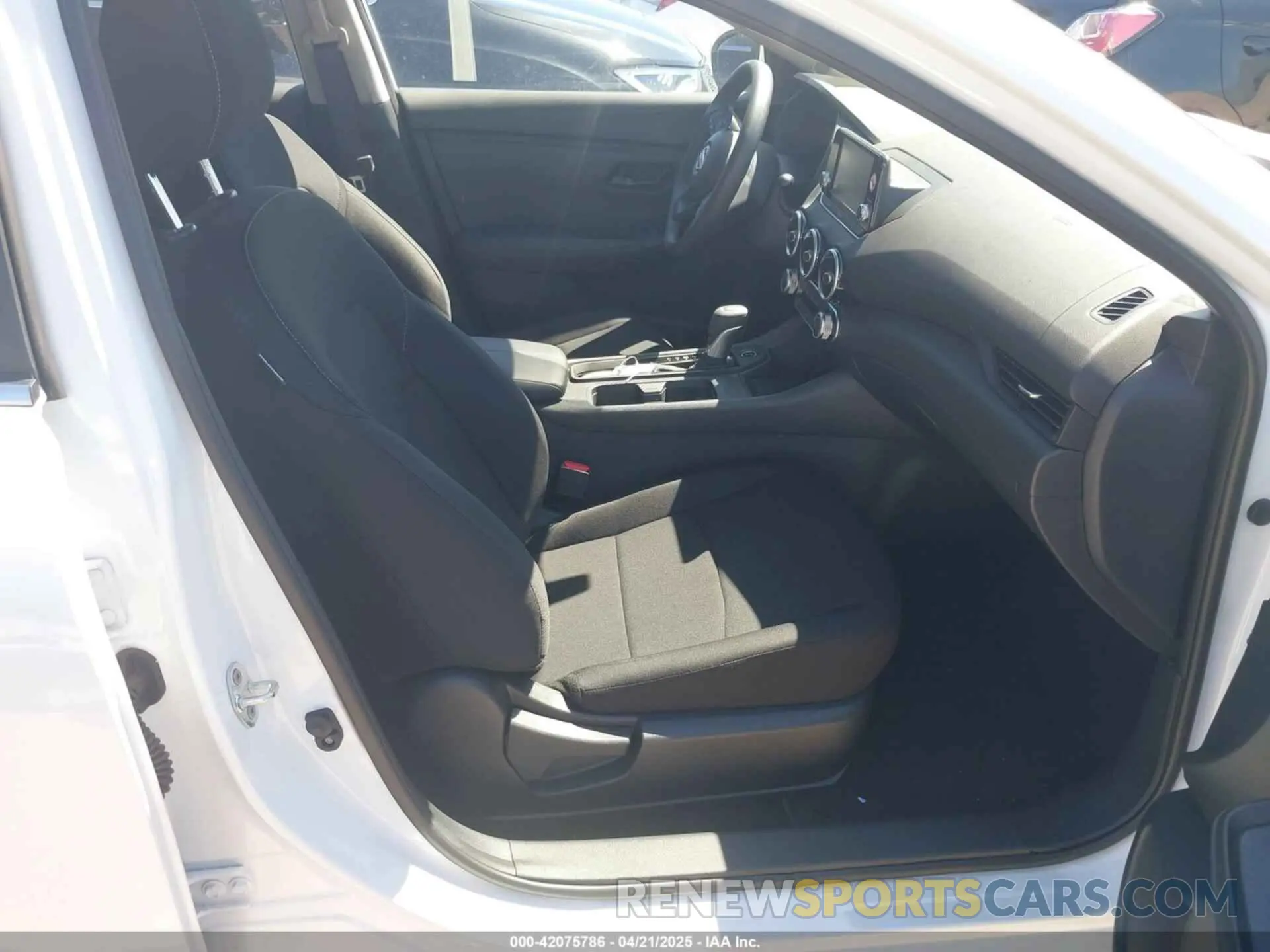 5 Photograph of a damaged car 3N1AB8BV6SY302071 NISSAN SENTRA 2025