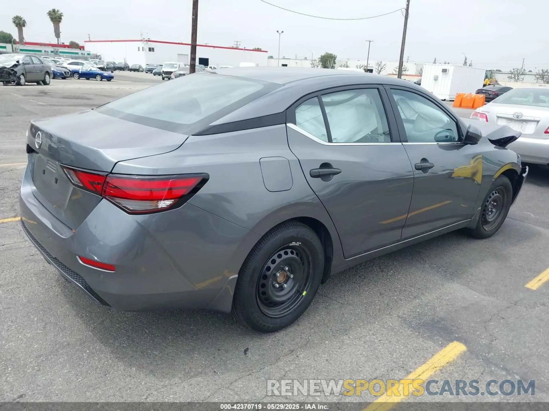 4 Photograph of a damaged car 3N1AB8BV6SY308789 NISSAN SENTRA 2025