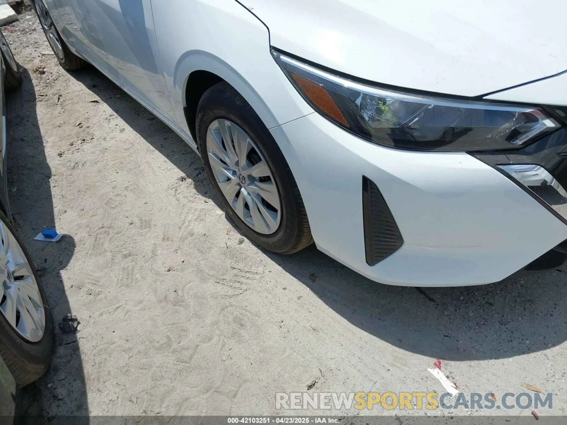 1 Photograph of a damaged car 3N1AB8BV7SY319686 NISSAN SENTRA 2025