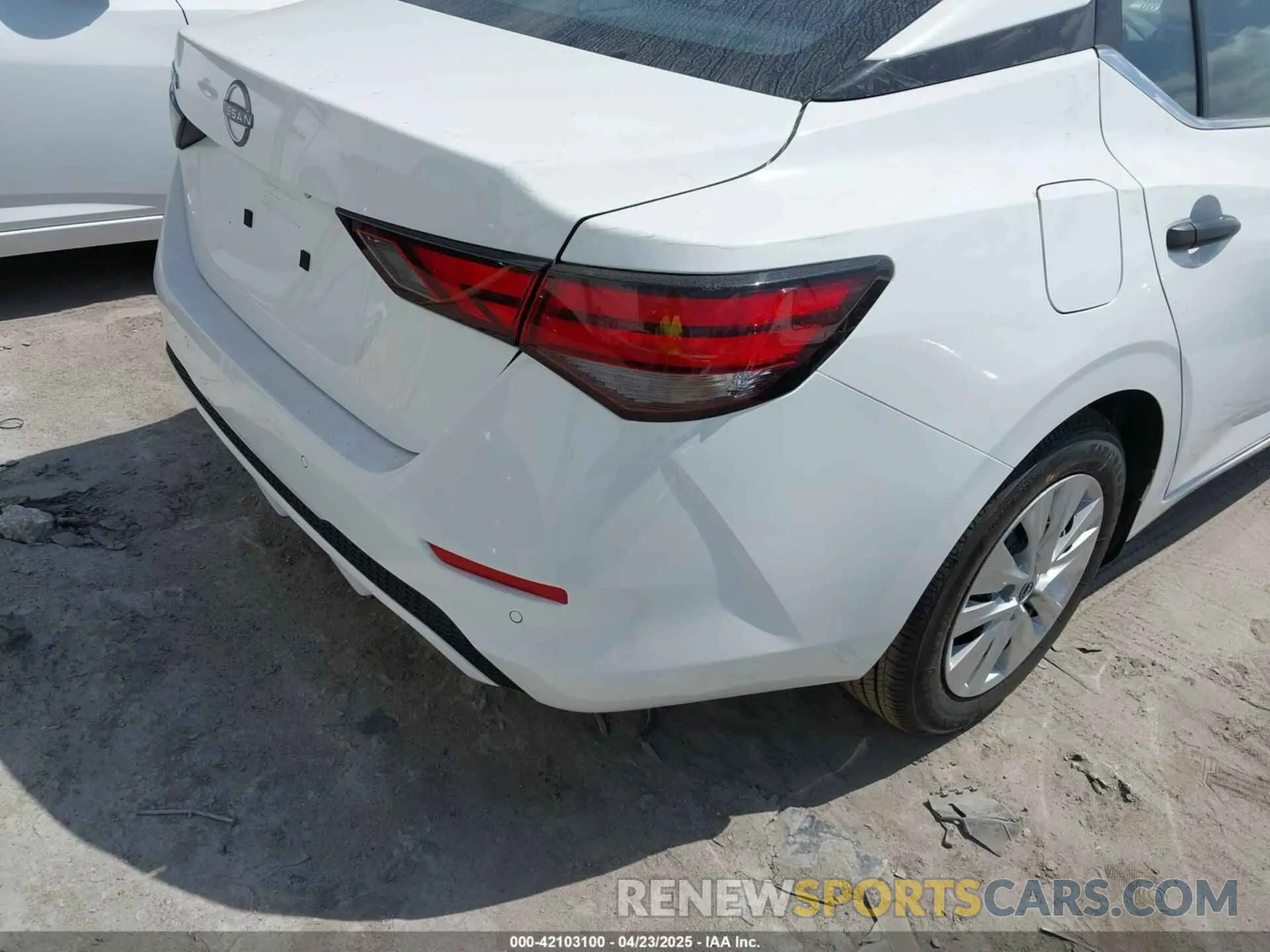 4 Photograph of a damaged car 3N1AB8BV8SY319938 NISSAN SENTRA 2025