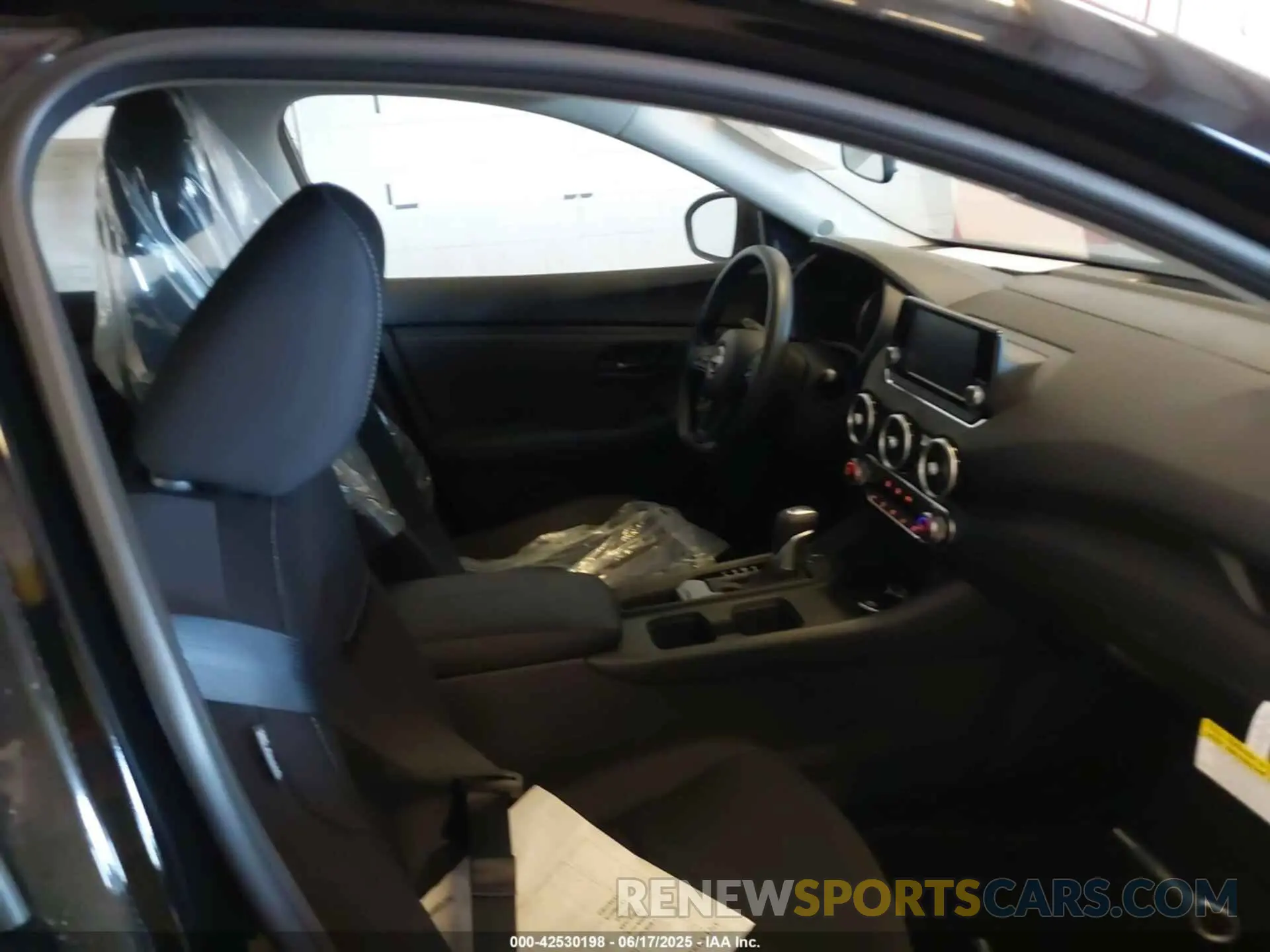 5 Photograph of a damaged car 3N1AB8BV8SY323570 NISSAN SENTRA 2025