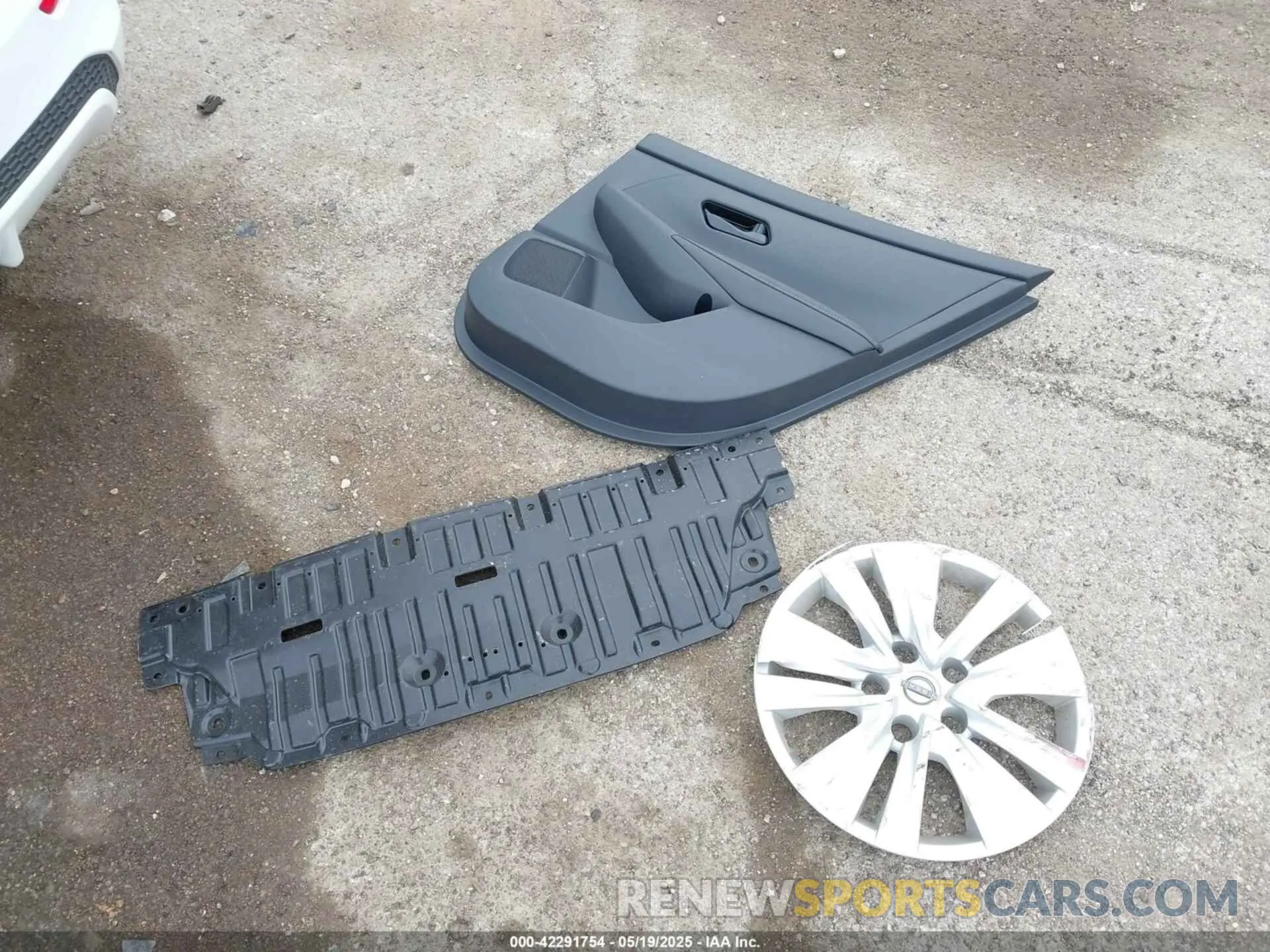 12 Photograph of a damaged car 3N1AB8BV9SY290482 NISSAN SENTRA 2025