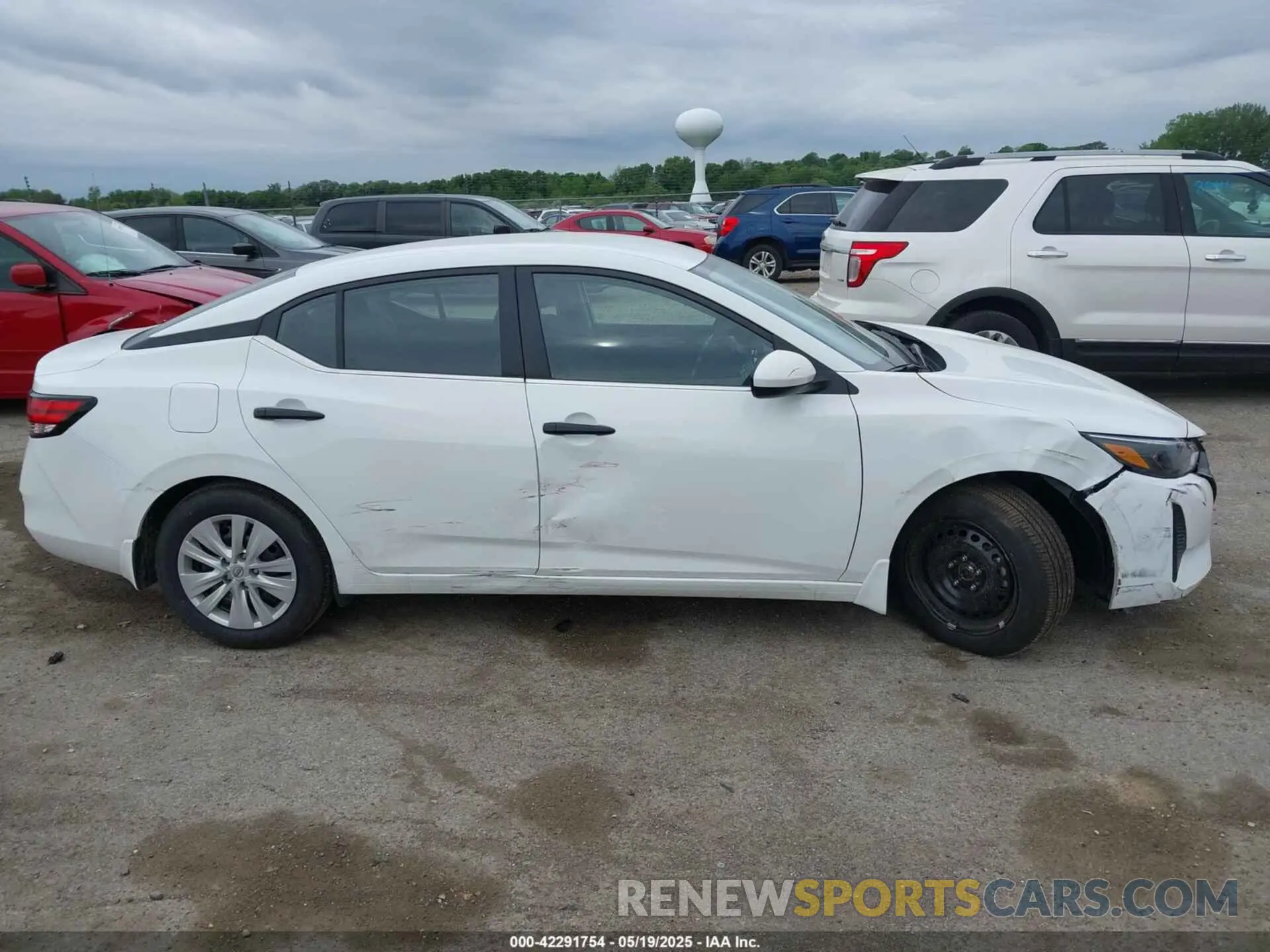 14 Photograph of a damaged car 3N1AB8BV9SY290482 NISSAN SENTRA 2025