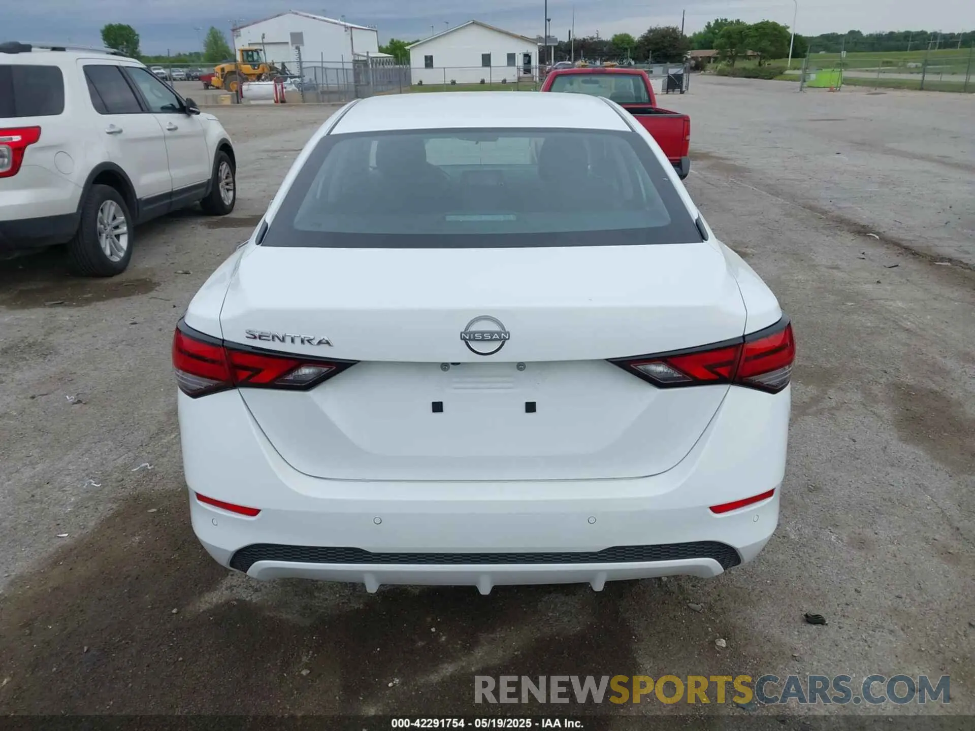 17 Photograph of a damaged car 3N1AB8BV9SY290482 NISSAN SENTRA 2025