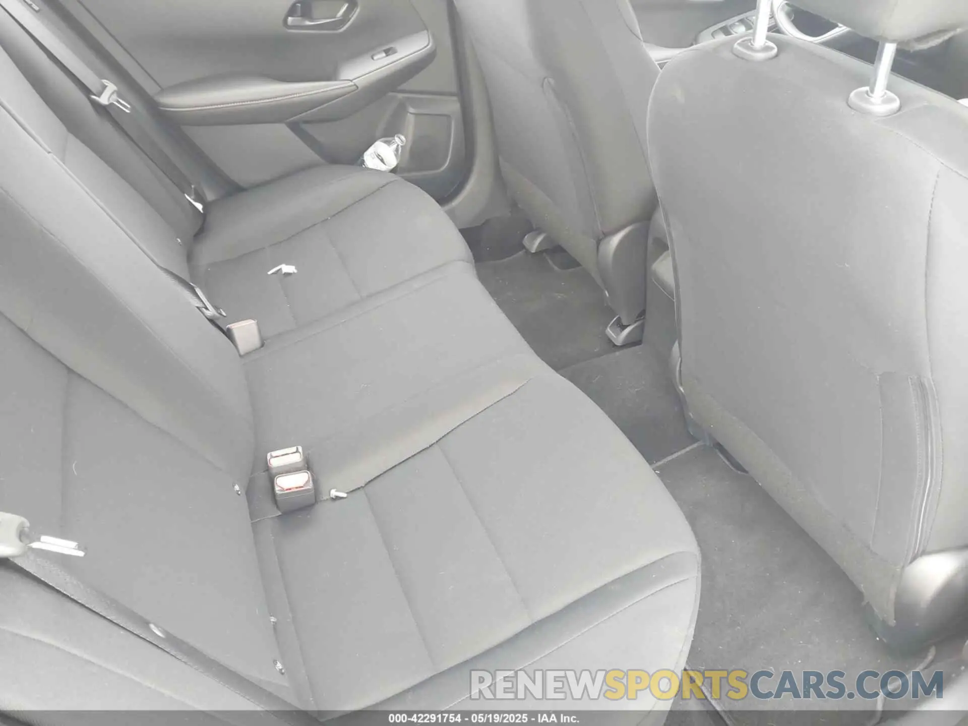 8 Photograph of a damaged car 3N1AB8BV9SY290482 NISSAN SENTRA 2025