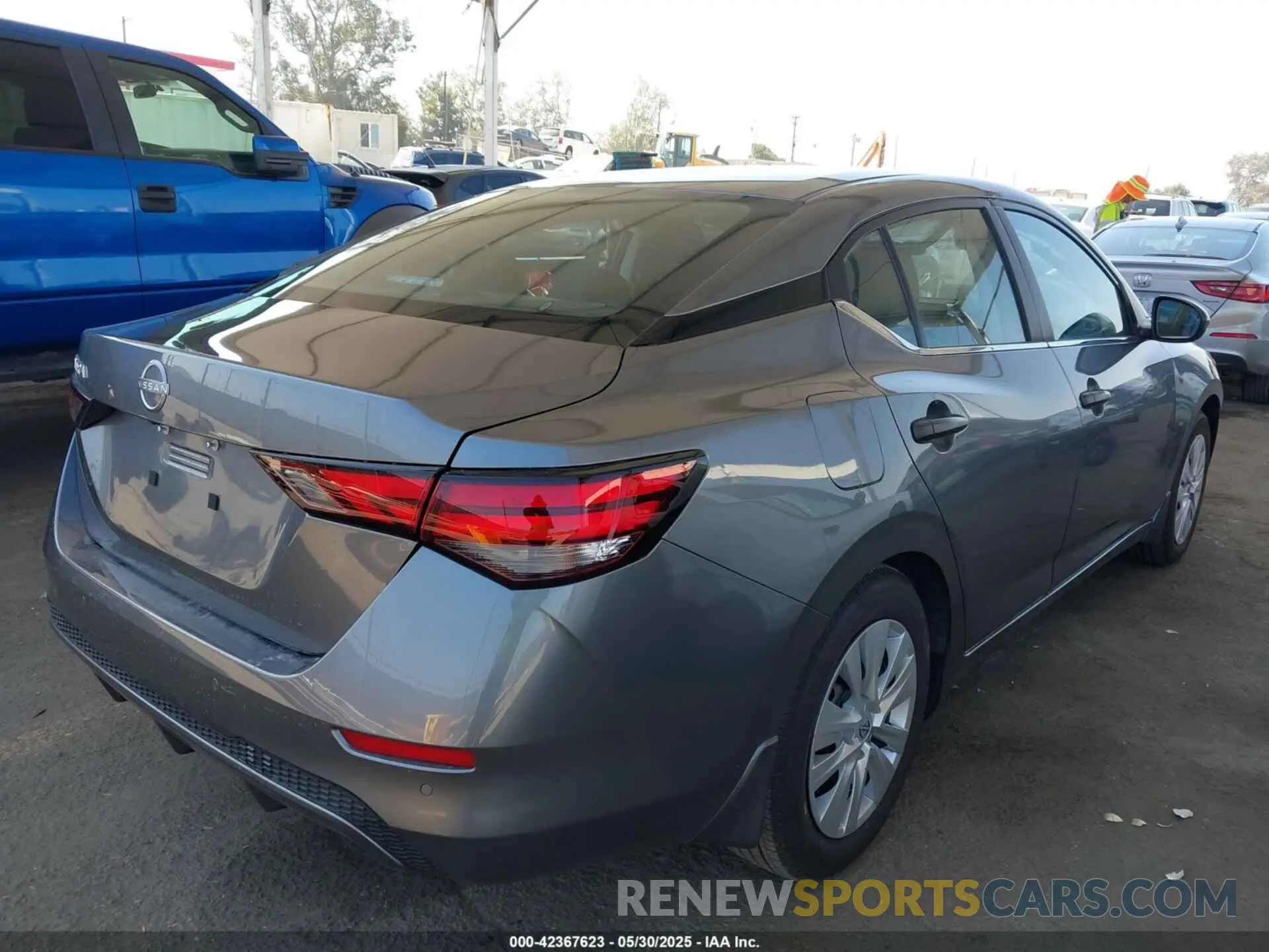 4 Photograph of a damaged car 3N1AB8BV9SY308821 NISSAN SENTRA 2025