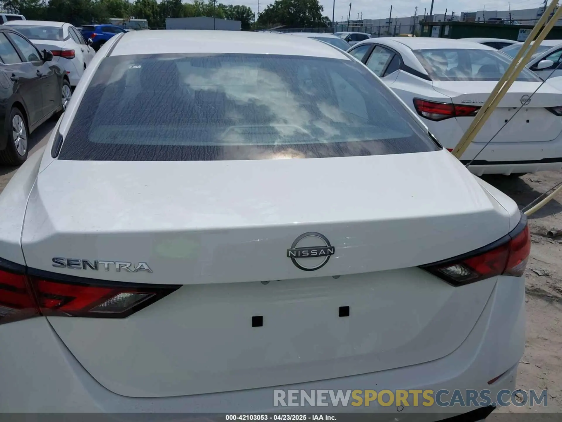 16 Photograph of a damaged car 3N1AB8BV9SY317342 NISSAN SENTRA 2025