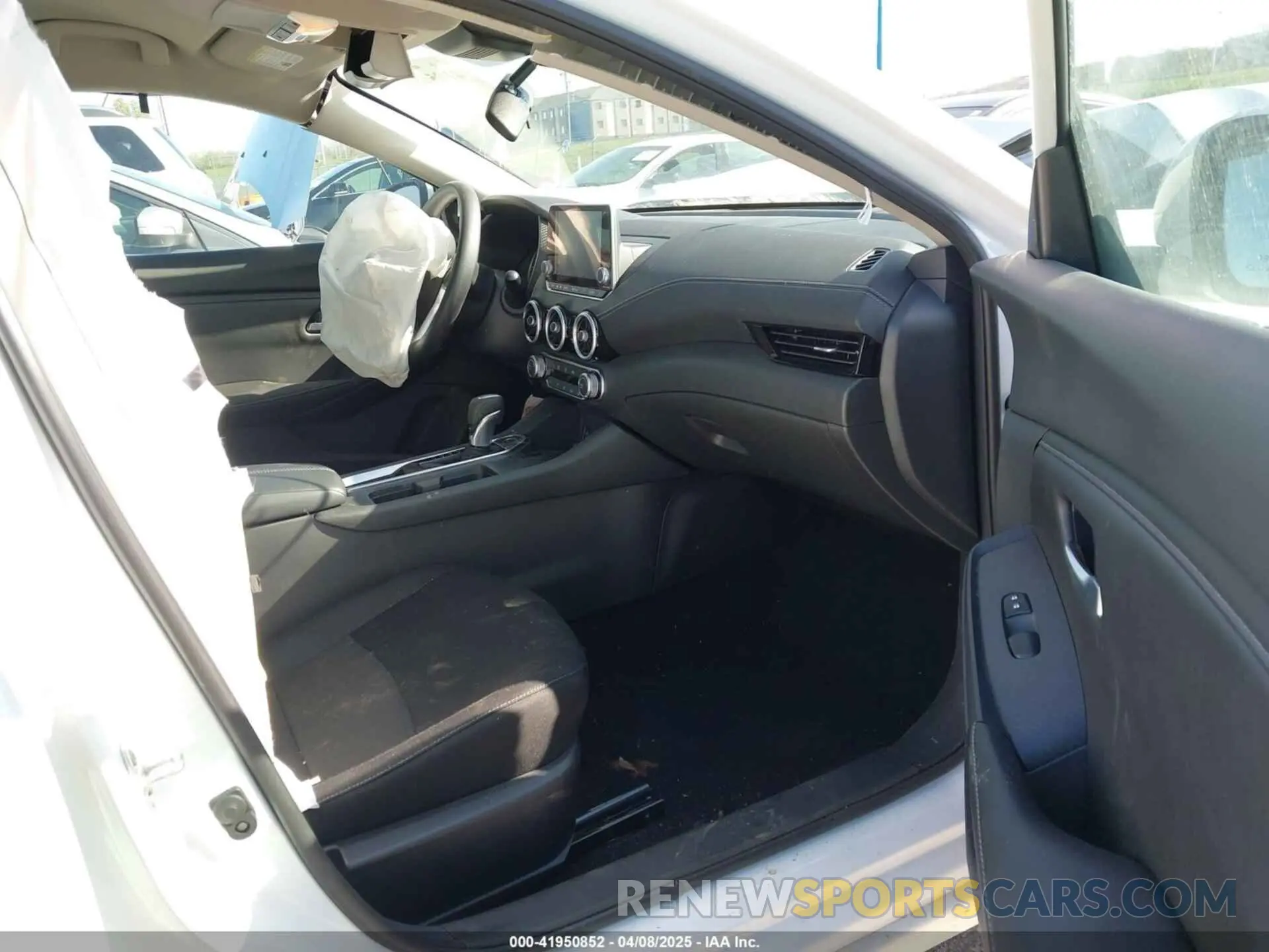 5 Photograph of a damaged car 3N1AB8CV0SY210467 NISSAN SENTRA 2025