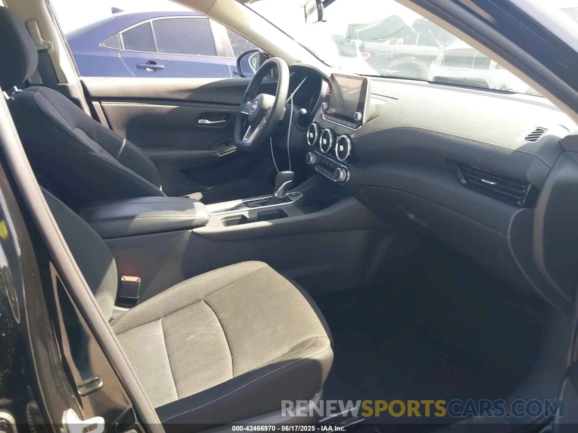 5 Photograph of a damaged car 3N1AB8CV2SY315964 NISSAN SENTRA 2025
