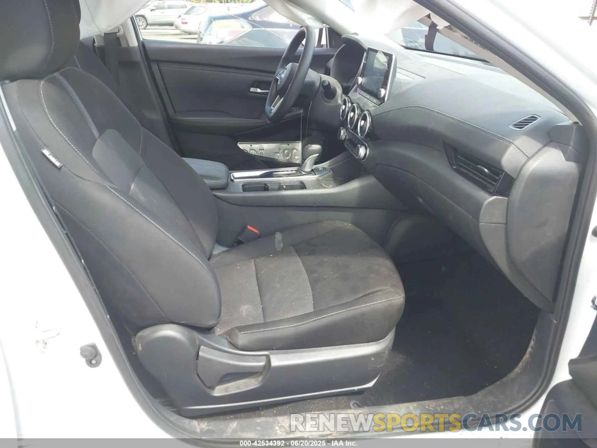 5 Photograph of a damaged car 3N1AB8CV3SY210415 NISSAN SENTRA 2025