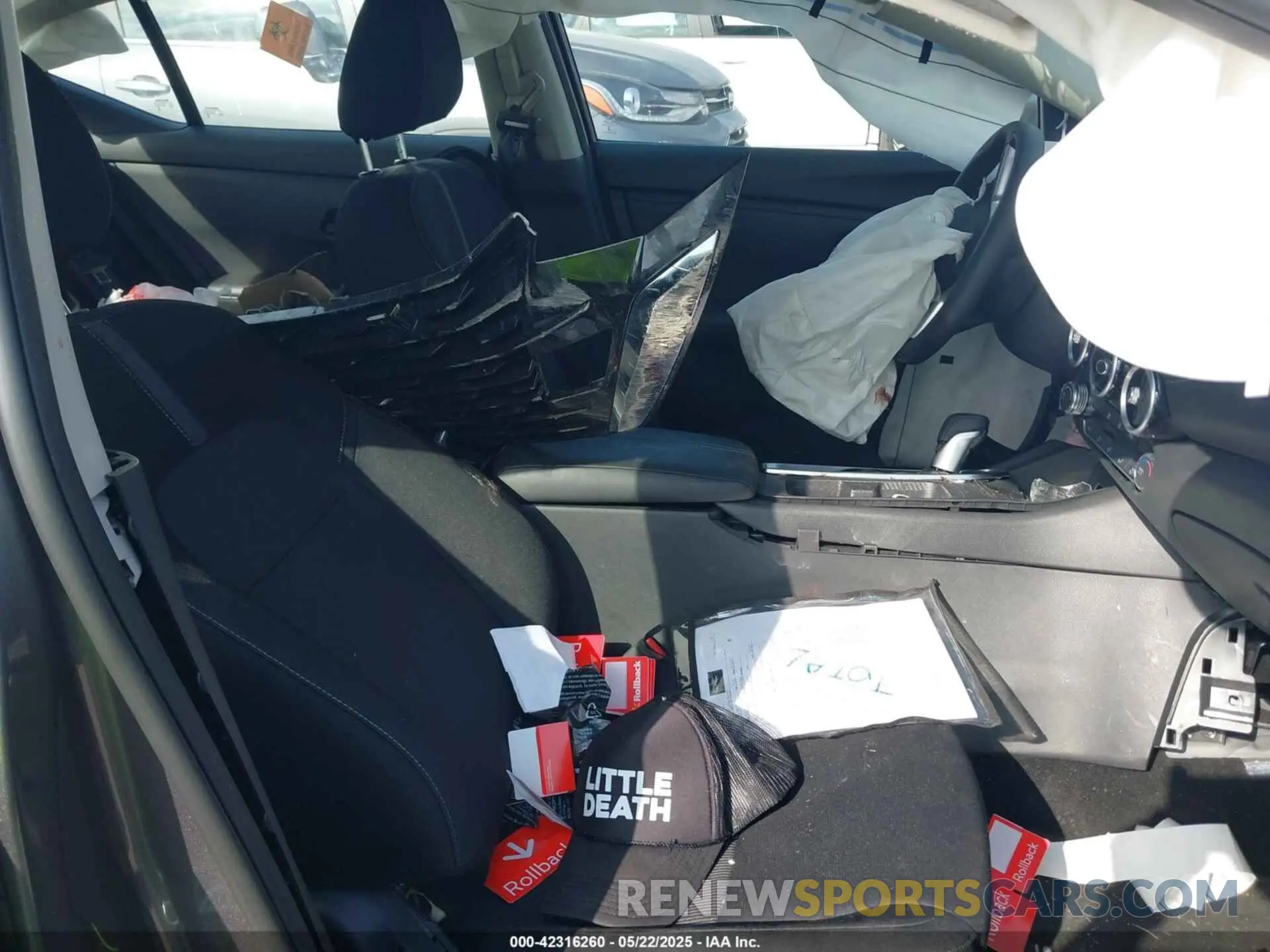 5 Photograph of a damaged car 3N1AB8CV4SY303783 NISSAN SENTRA 2025