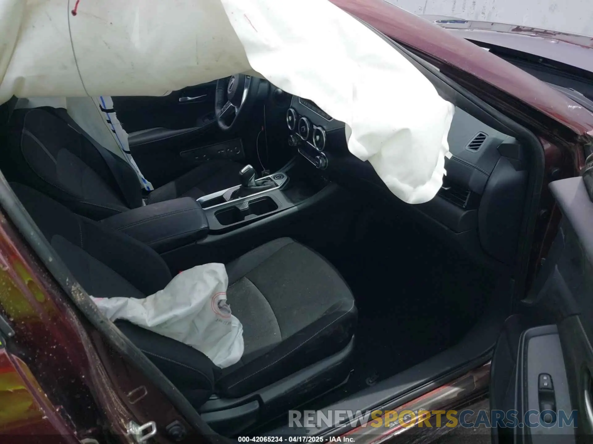 5 Photograph of a damaged car 3N1AB8CV6SY257986 NISSAN SENTRA 2025