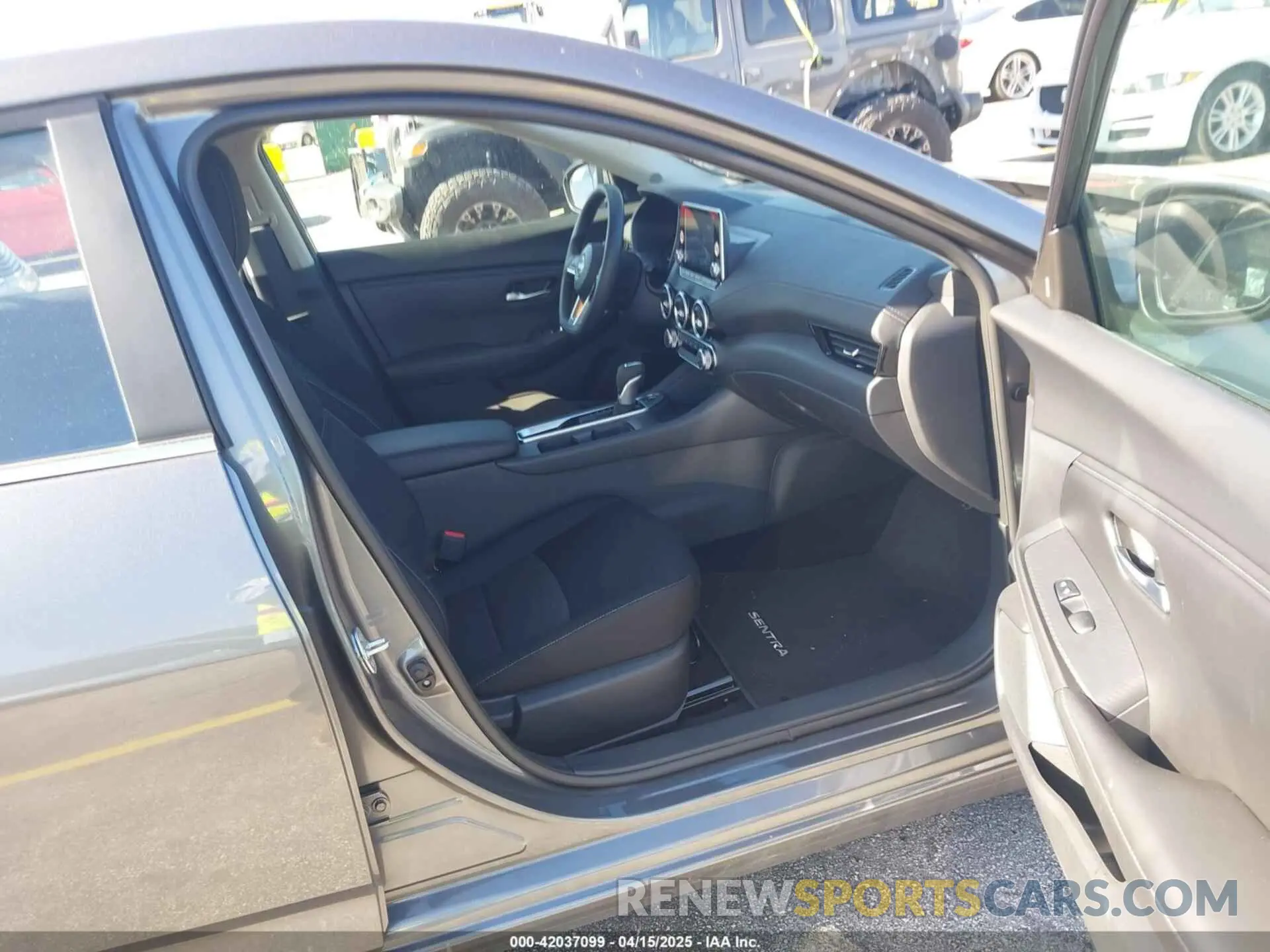 5 Photograph of a damaged car 3N1AB8CV6SY264310 NISSAN SENTRA 2025