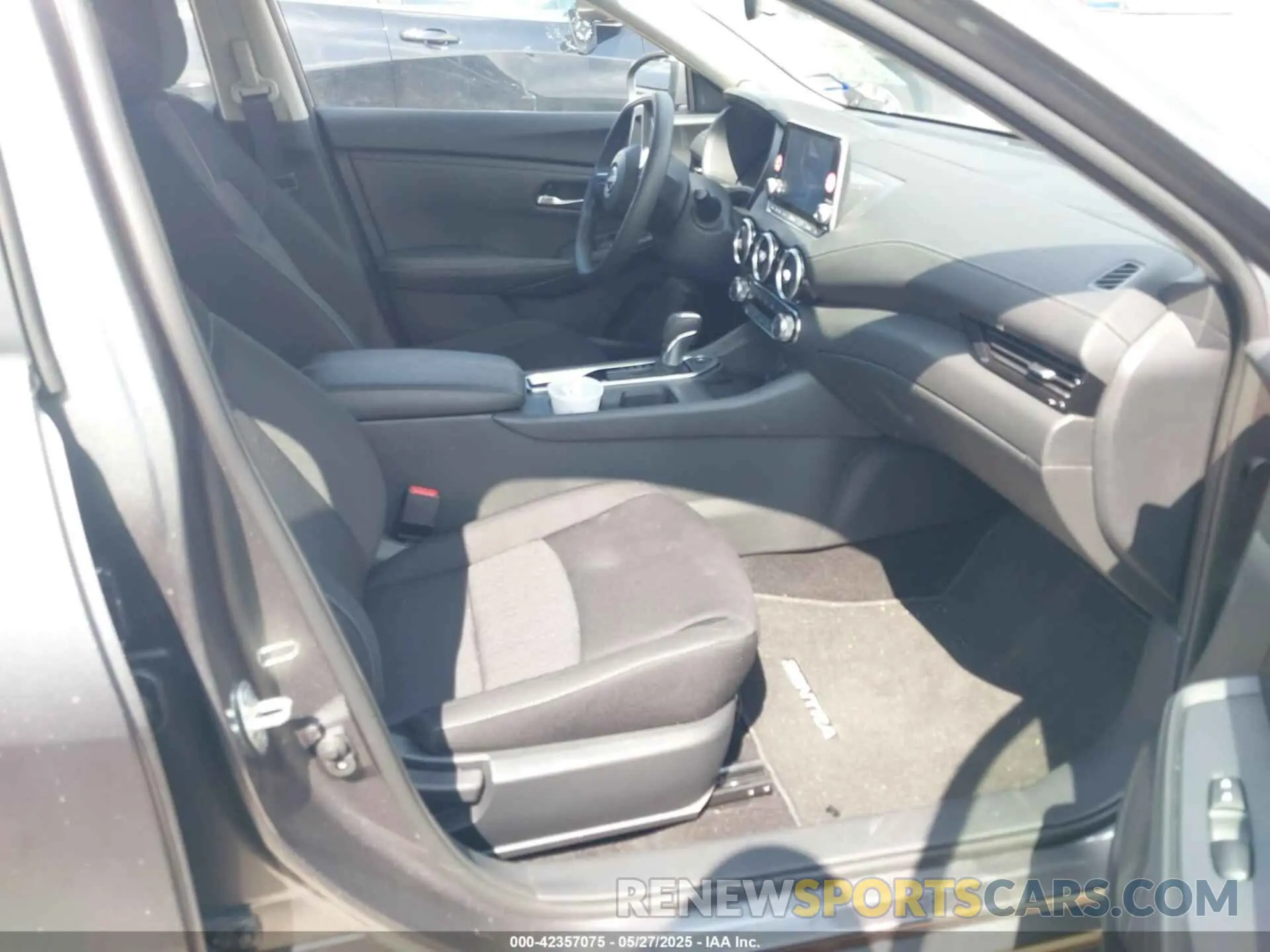 5 Photograph of a damaged car 3N1AB8CV6SY303798 NISSAN SENTRA 2025