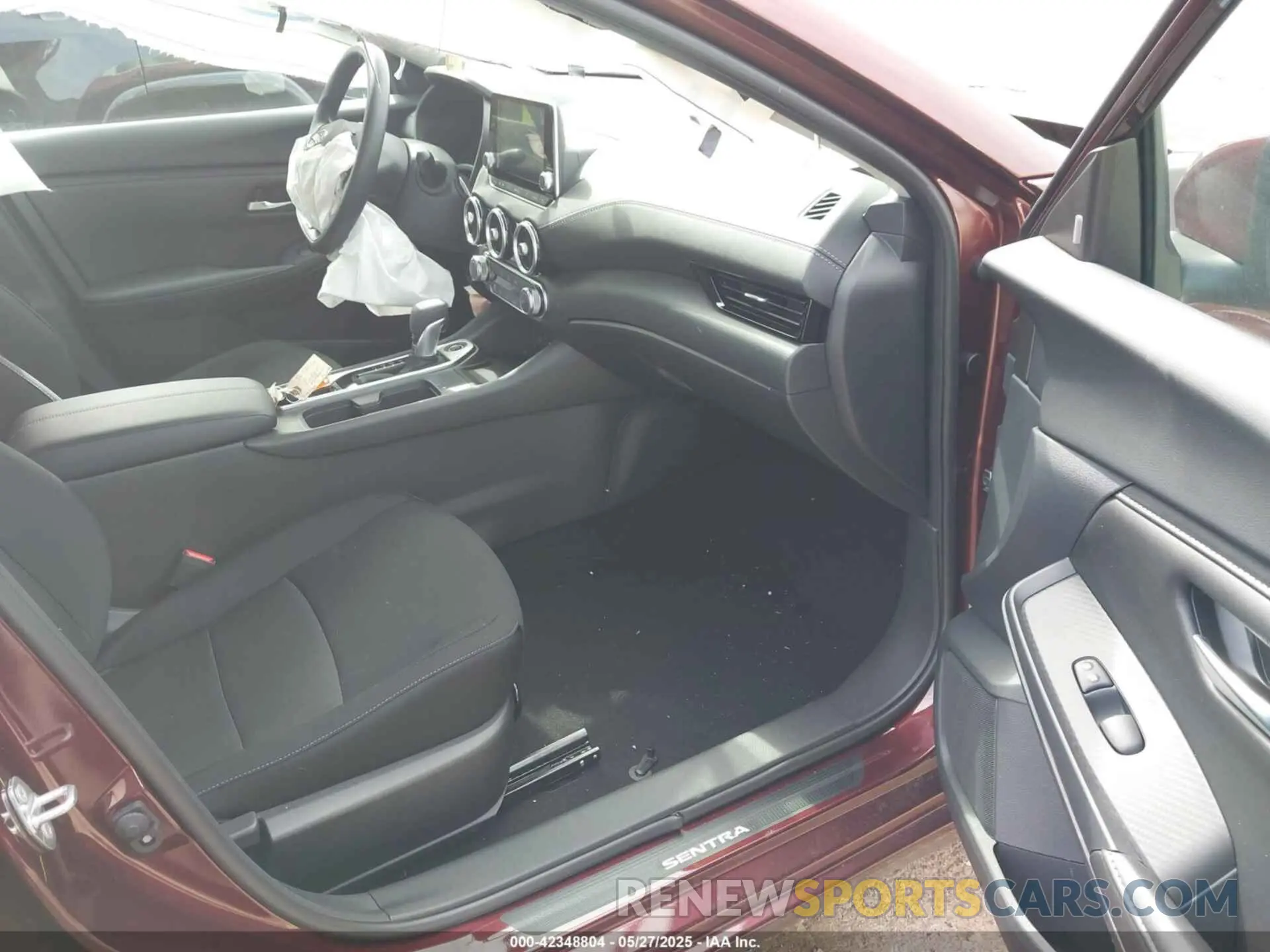 5 Photograph of a damaged car 3N1AB8CV7SY242722 NISSAN SENTRA 2025