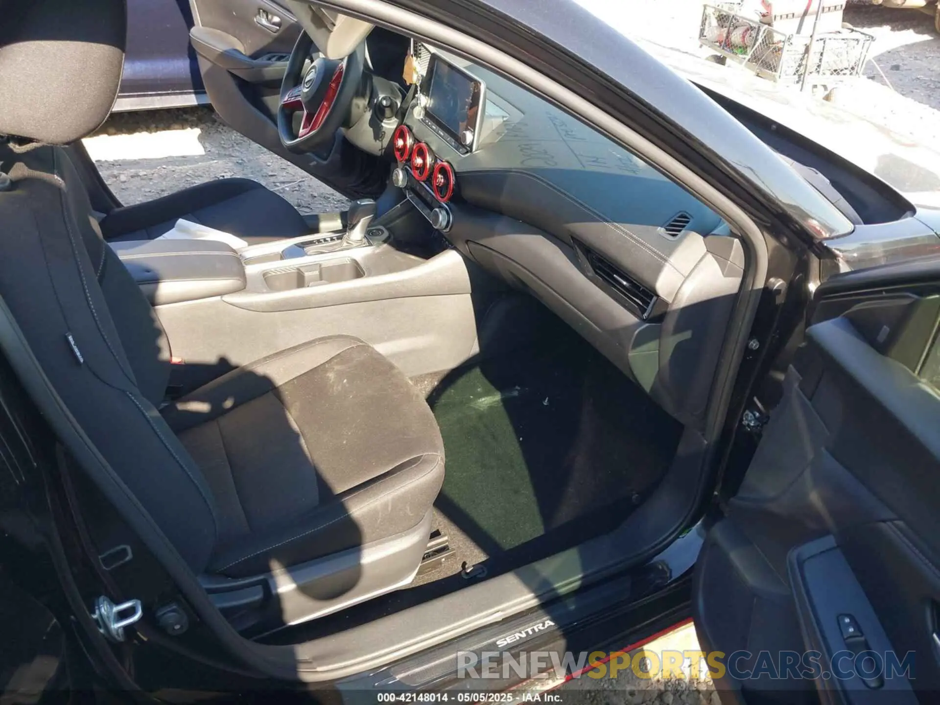 5 Photograph of a damaged car 3N1AB8CV9SY236498 NISSAN SENTRA 2025