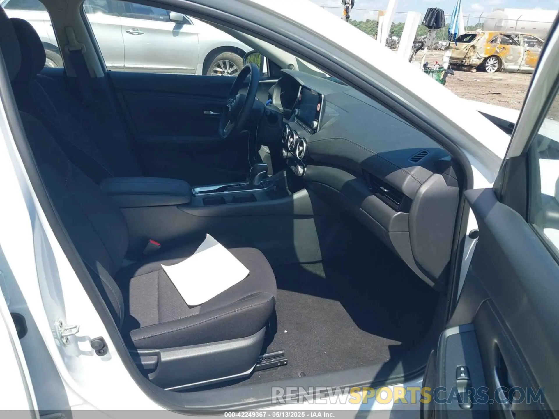 5 Photograph of a damaged car 3N1AB8CV9SY294627 NISSAN SENTRA 2025