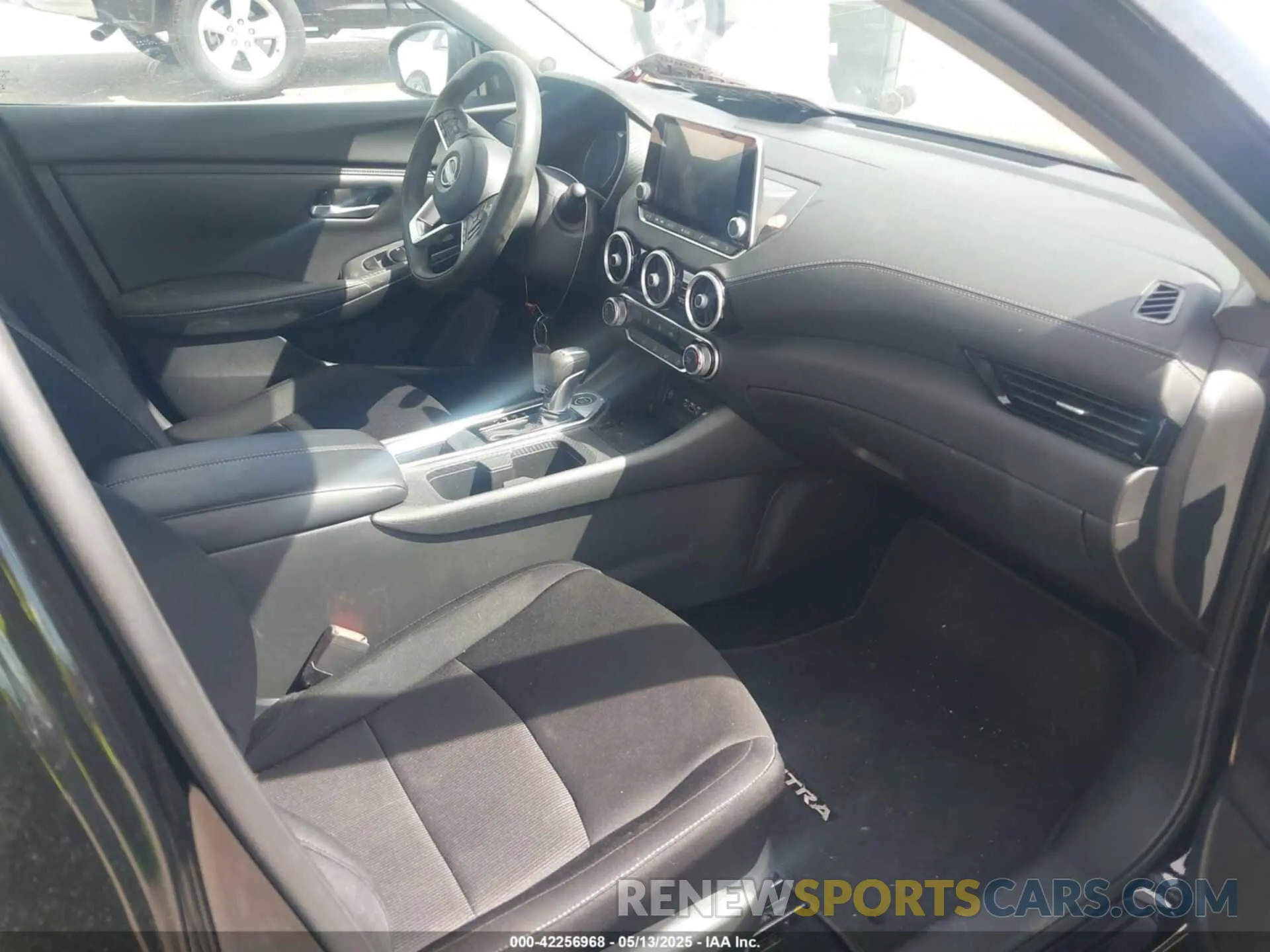 5 Photograph of a damaged car 3N1AB8CVXSY207530 NISSAN SENTRA 2025