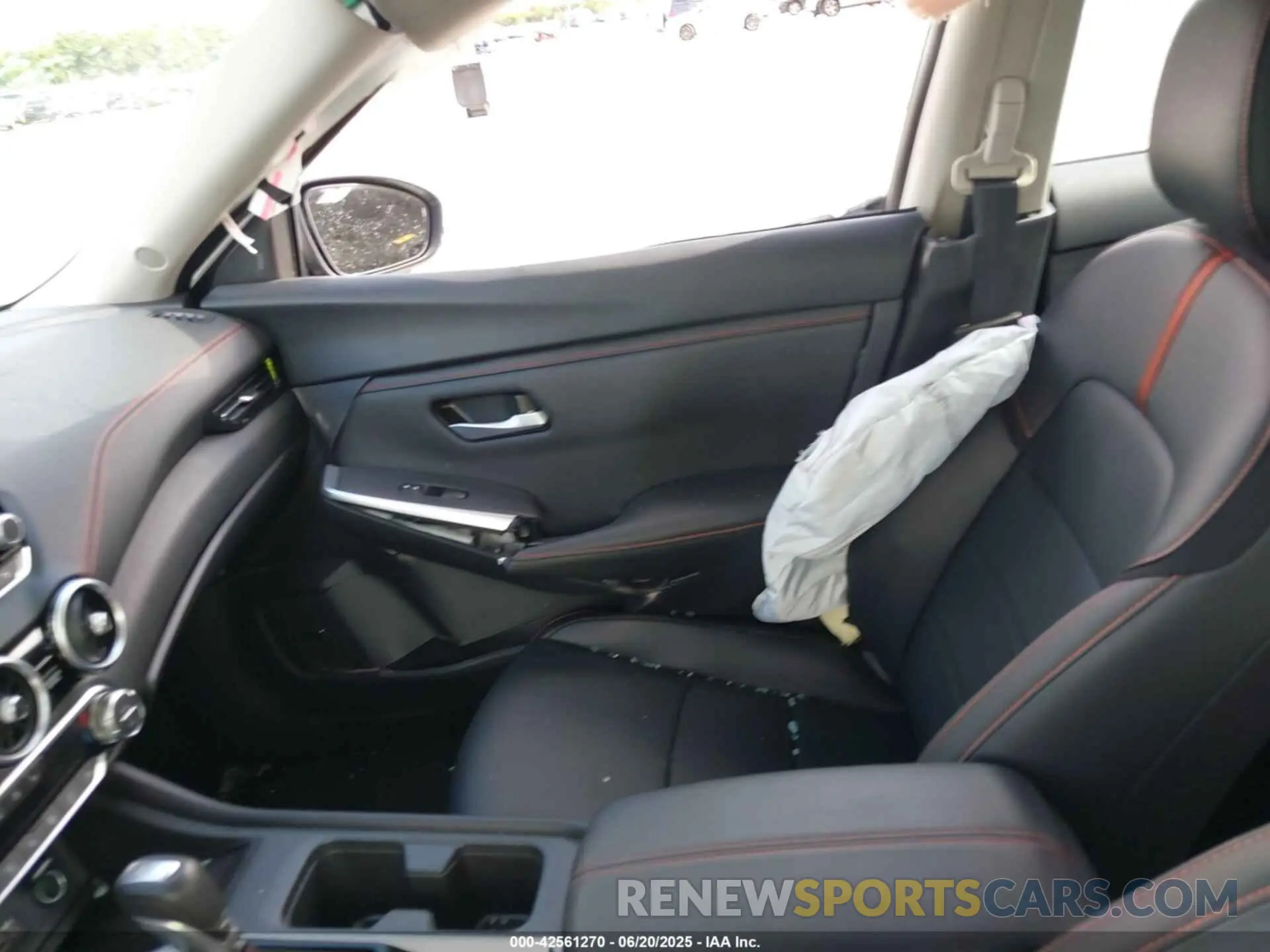 5 Photograph of a damaged car 3N1AB8DV1SY288416 NISSAN SENTRA 2025