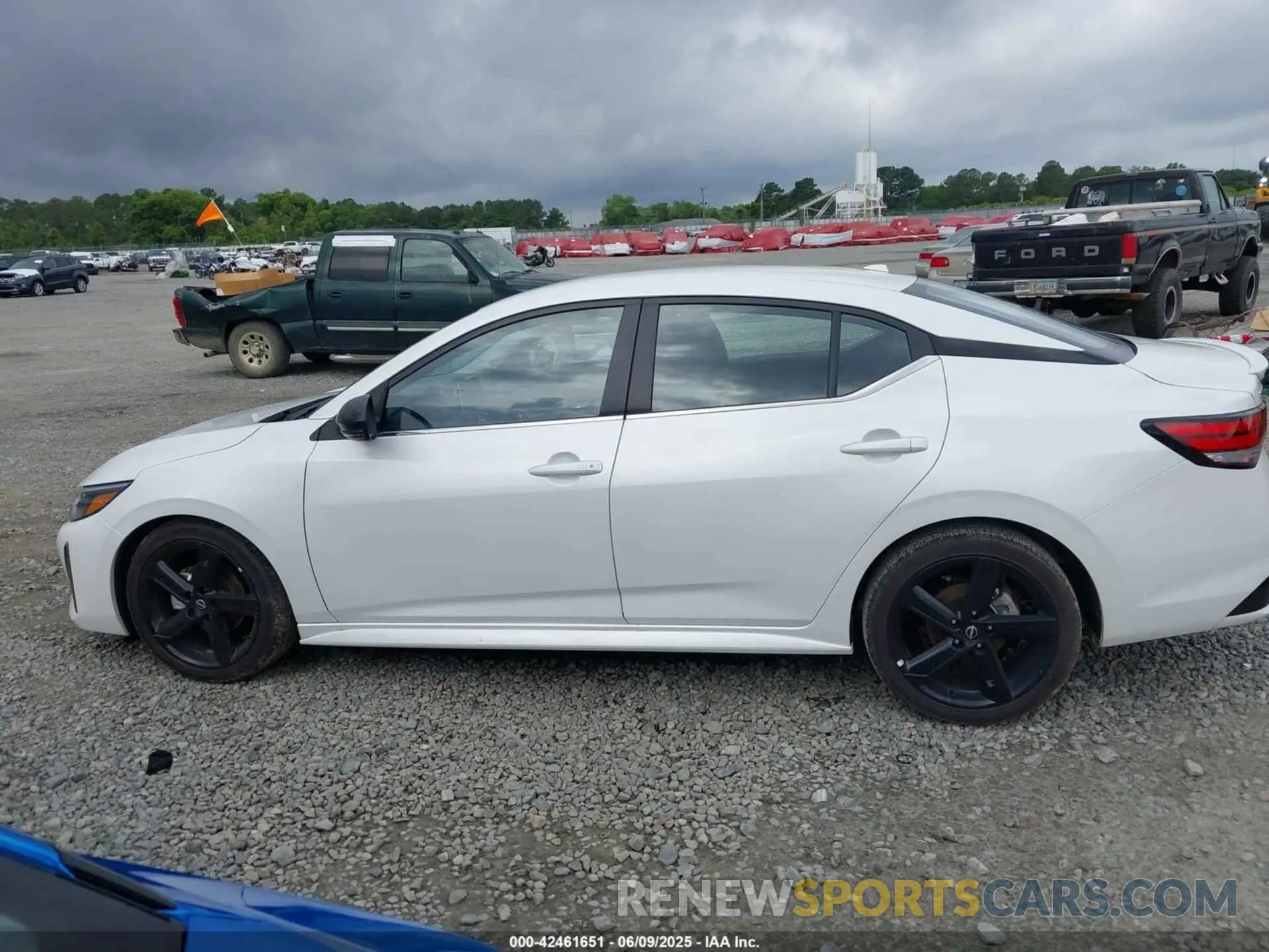14 Photograph of a damaged car 3N1AB8DV6SY290310 NISSAN SENTRA 2025