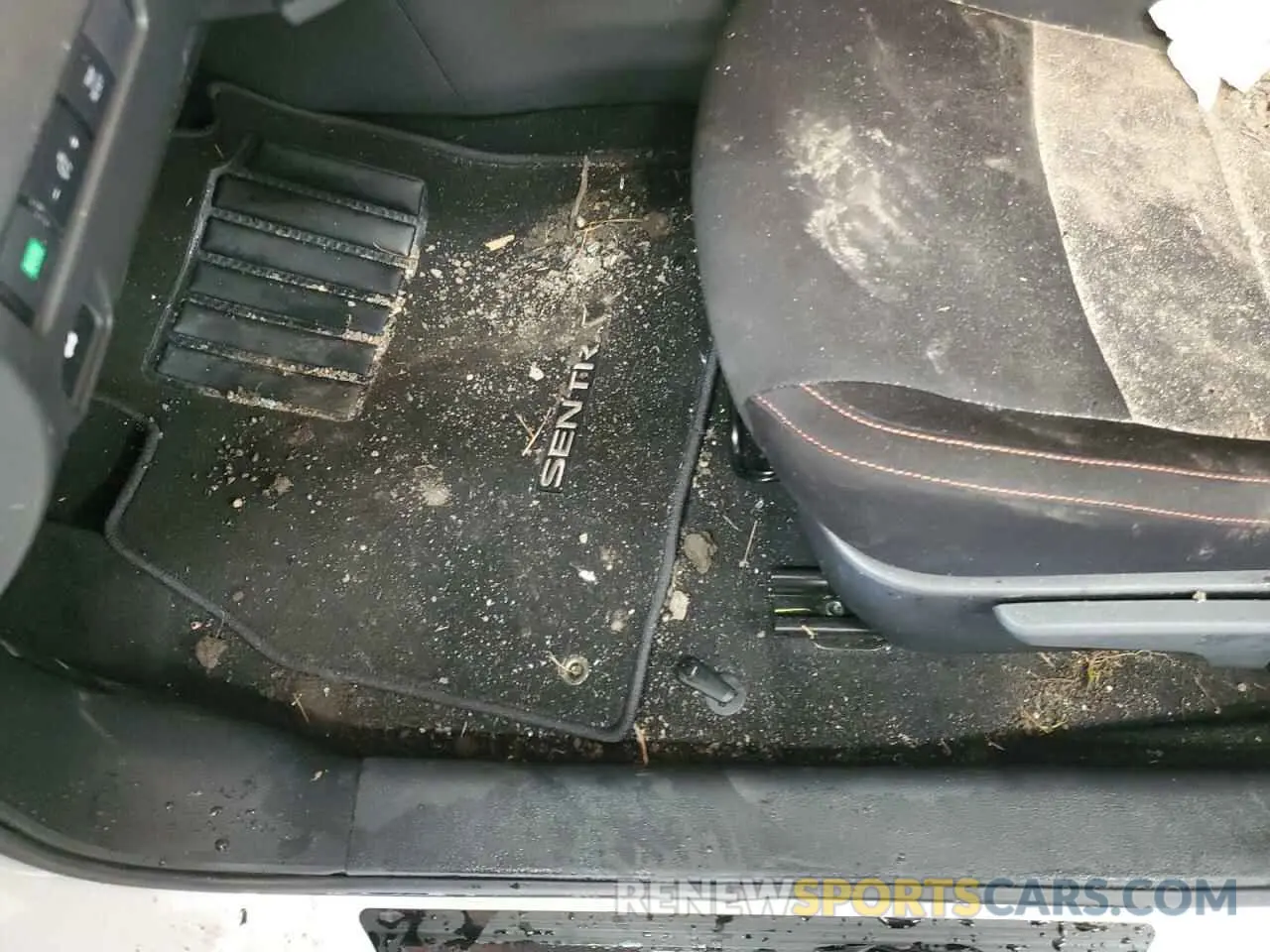 8 Photograph of a damaged car 3N1AB8DV8SY266462 NISSAN SENTRA 2025