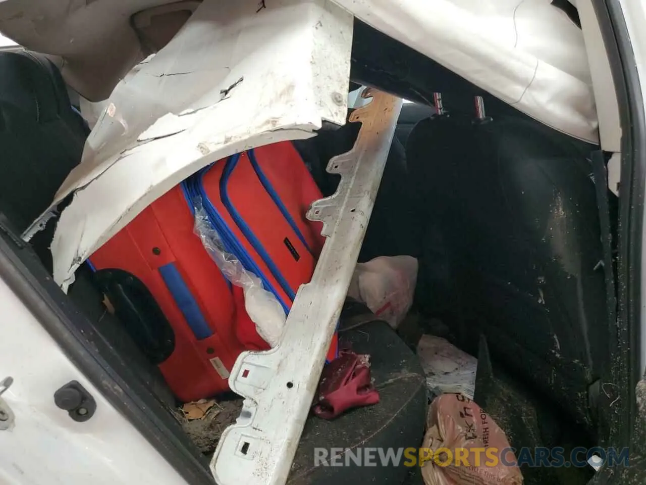 9 Photograph of a damaged car 3N1AB8DV8SY266462 NISSAN SENTRA 2025
