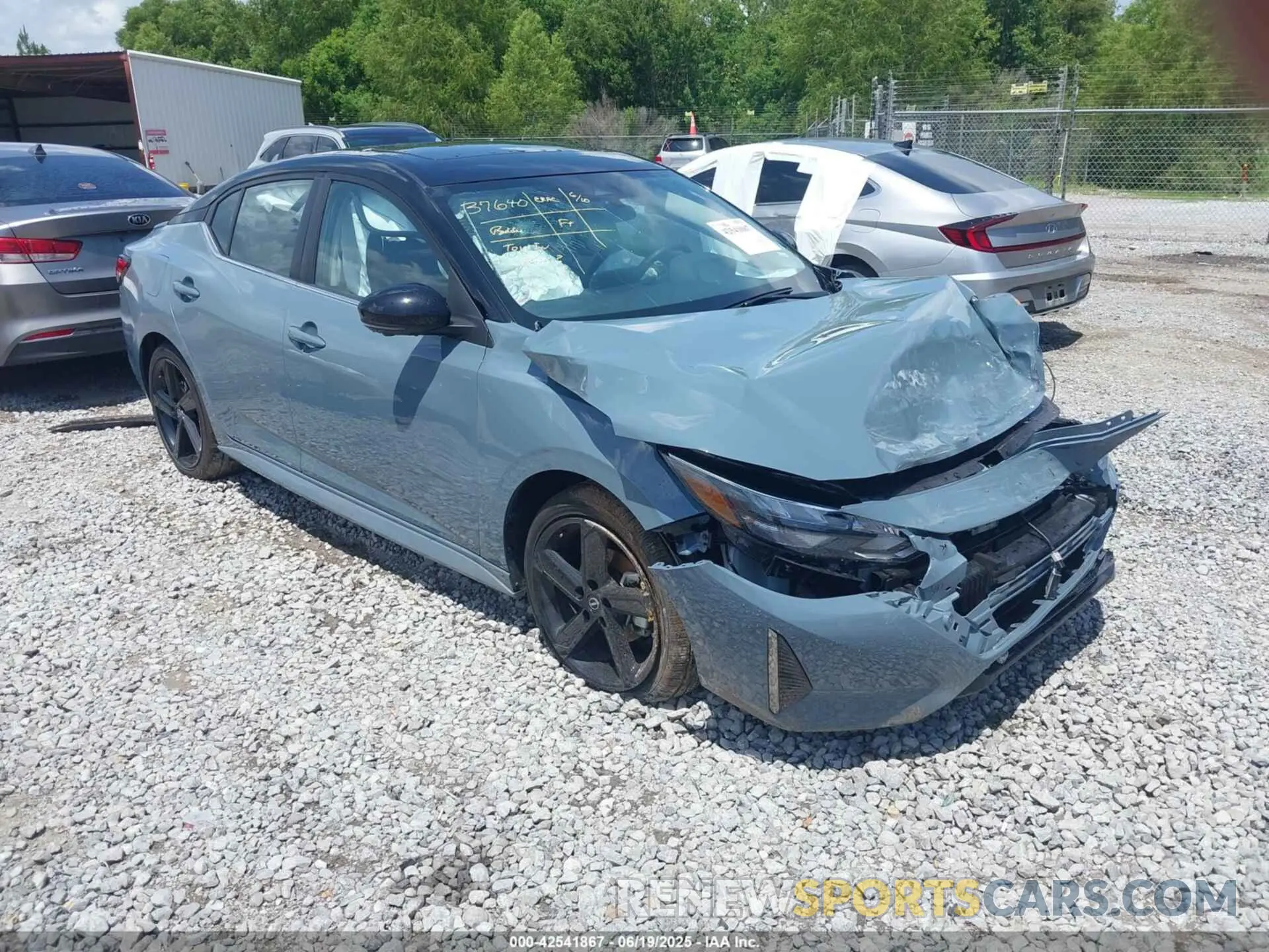 1 Photograph of a damaged car 3N1AB8DV8SY282824 NISSAN SENTRA 2025