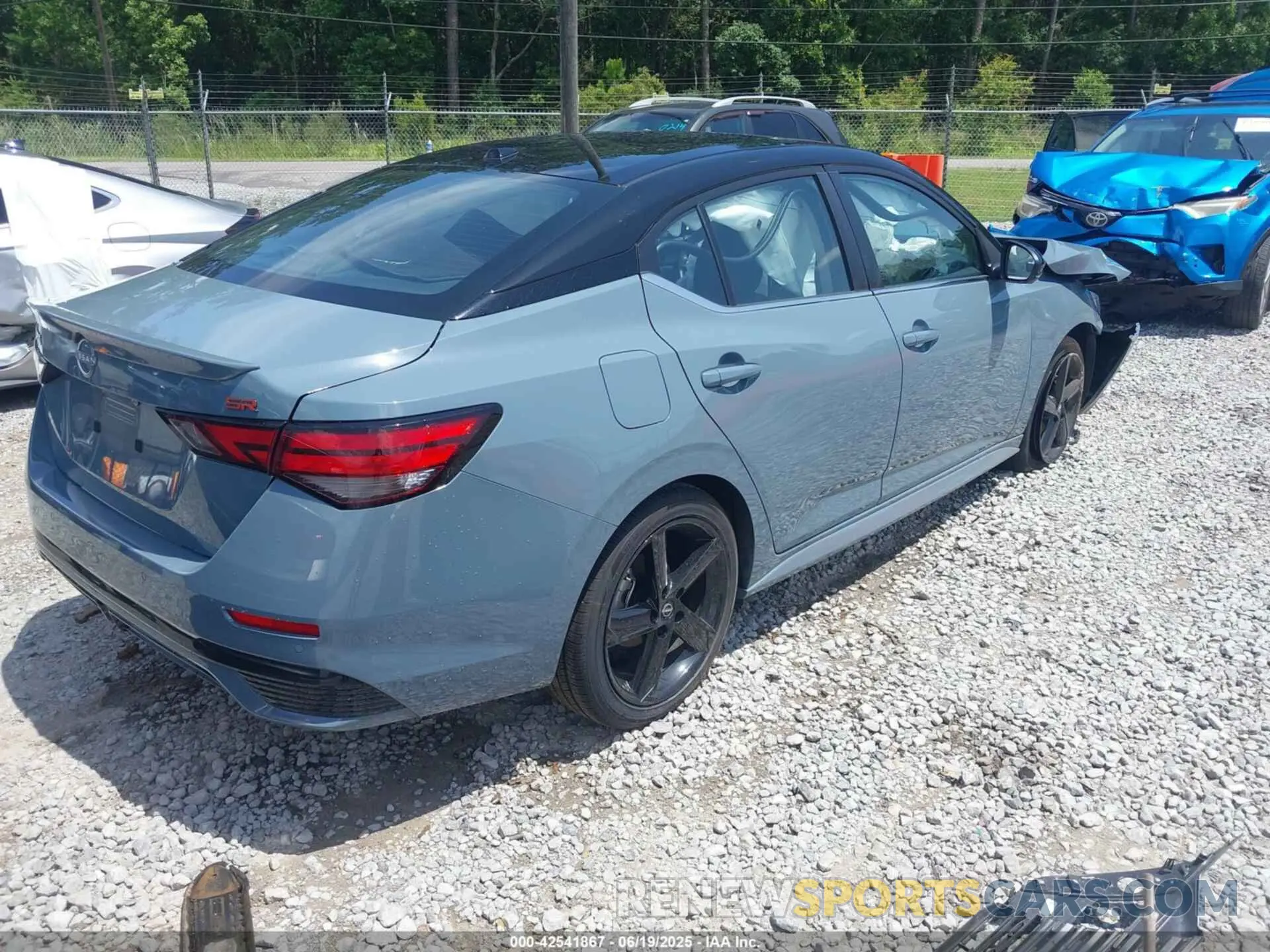 4 Photograph of a damaged car 3N1AB8DV8SY282824 NISSAN SENTRA 2025
