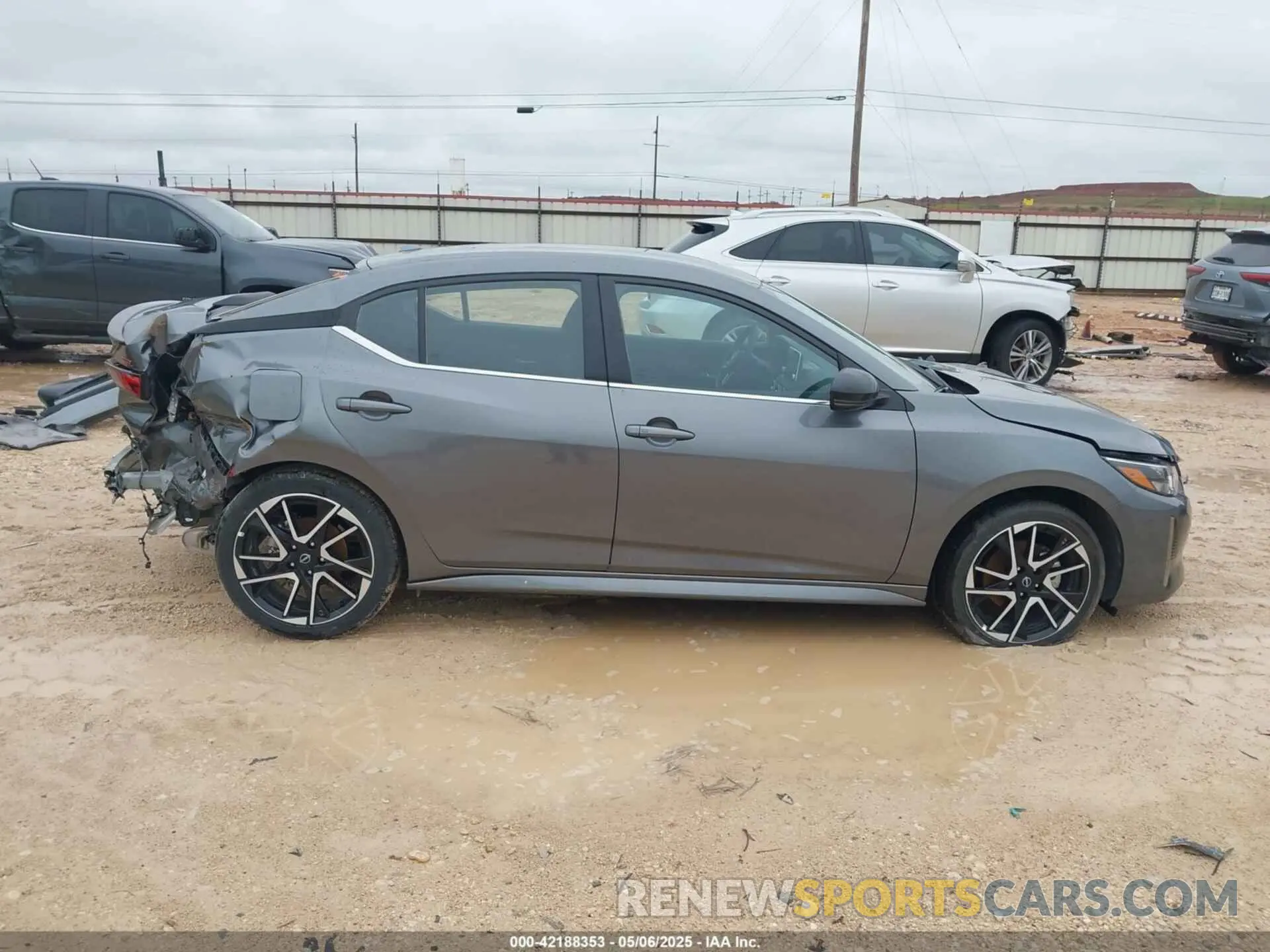 14 Photograph of a damaged car 3N1AB8DV9SY308279 NISSAN SENTRA 2025