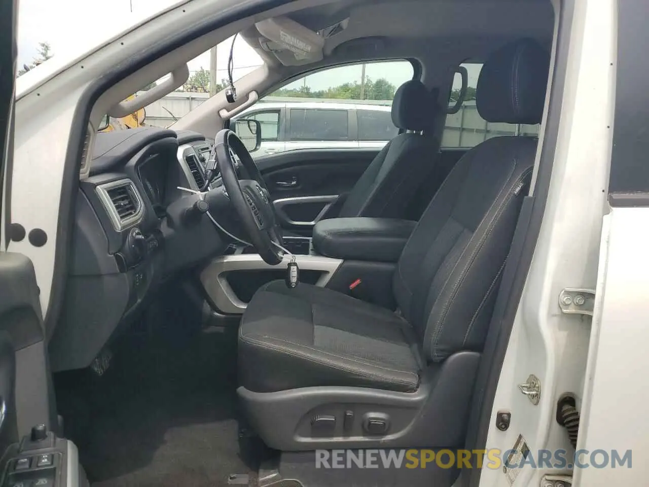 7 Photograph of a damaged car 1N6AA1E50KN502974 NISSAN TITAN 2019