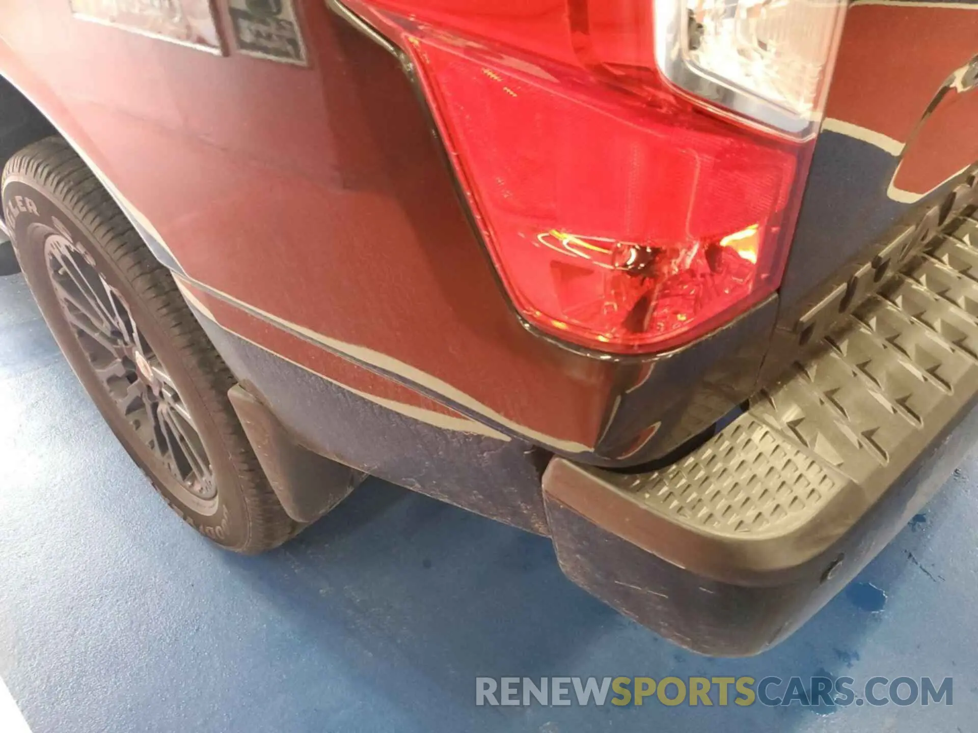 1 Photograph of a damaged car 1N6AA1E52KN530677 NISSAN TITAN 2019