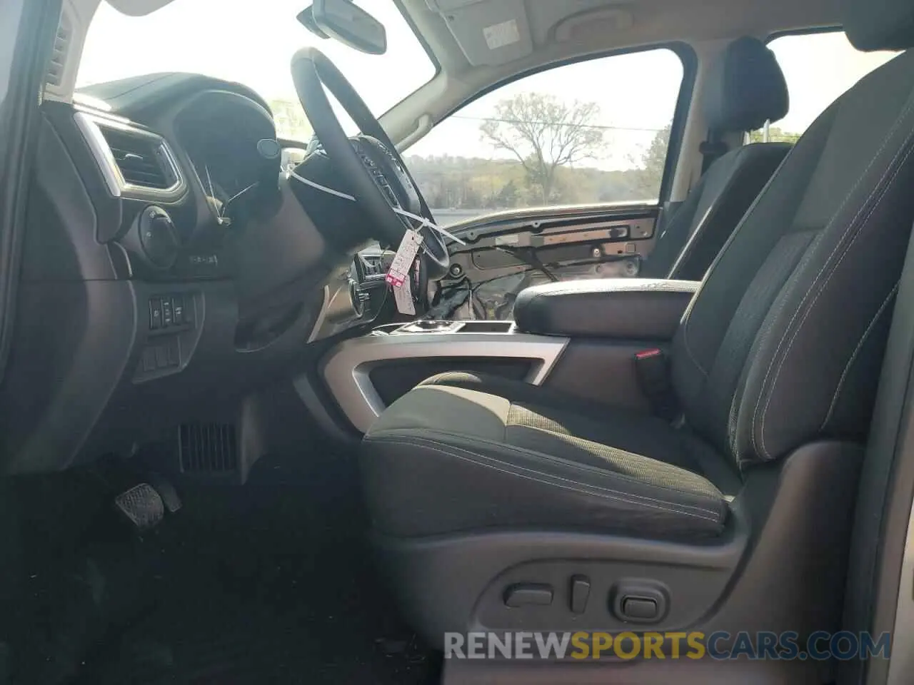 7 Photograph of a damaged car 1N6AA1E53KN535595 NISSAN TITAN 2019
