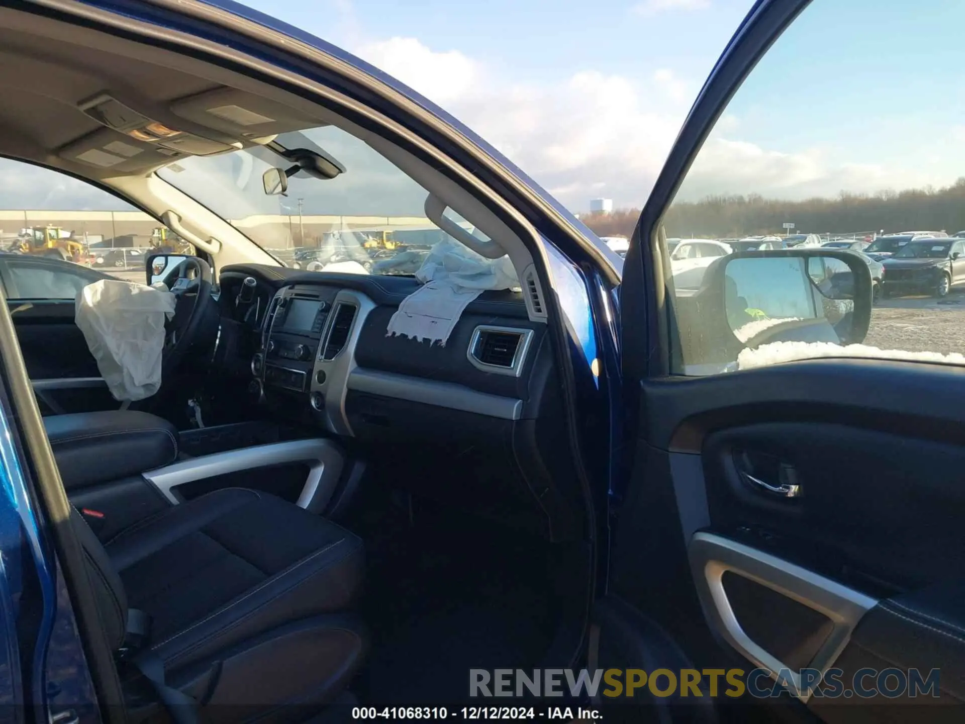 5 Photograph of a damaged car 1N6AA1E54KN516554 NISSAN TITAN 2019