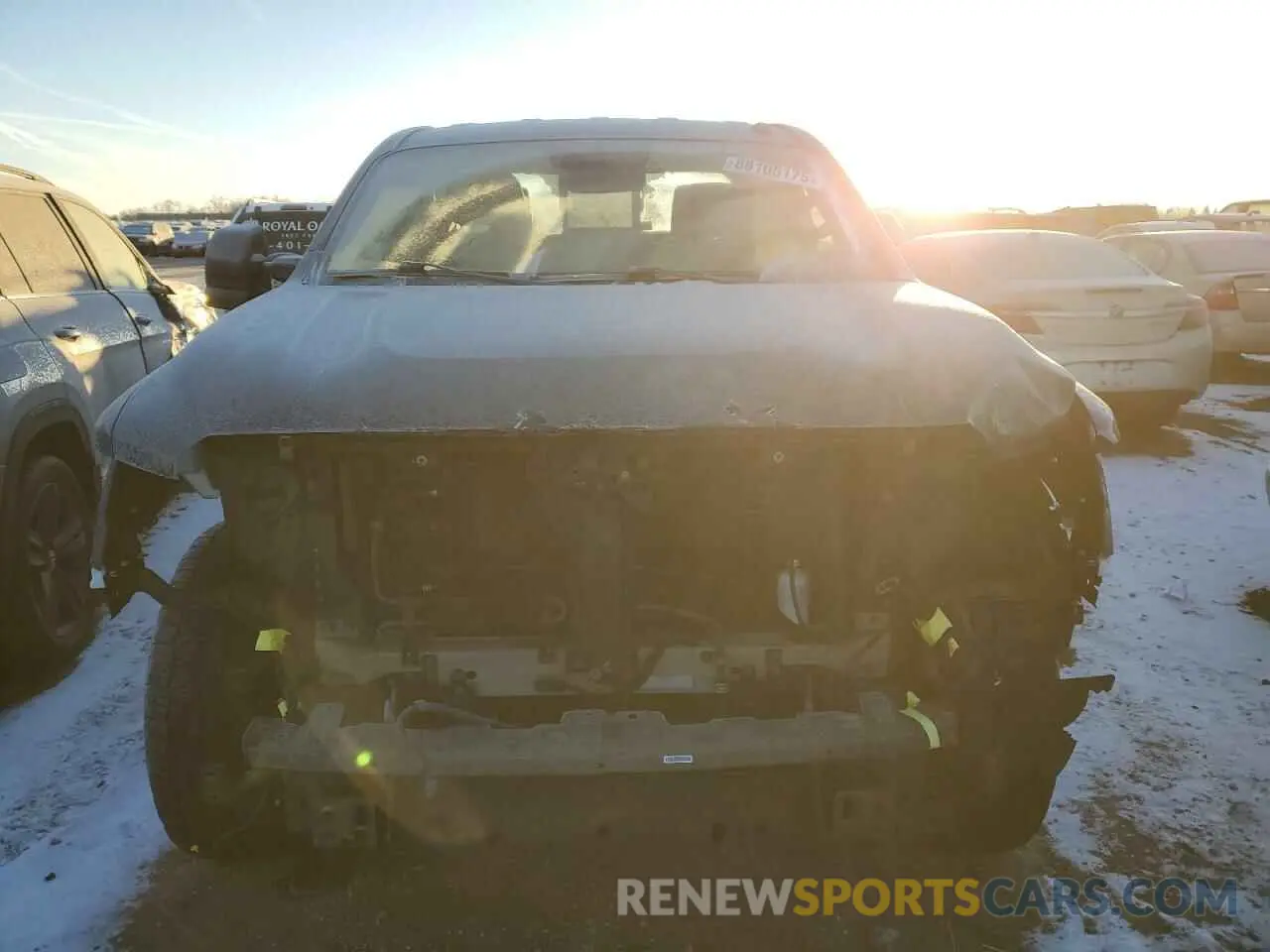 5 Photograph of a damaged car 1N6AA1E56KN504907 NISSAN TITAN 2019