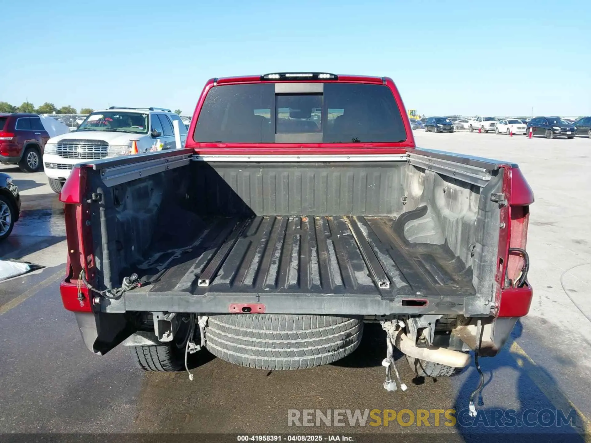 17 Photograph of a damaged car 1N6AA1E56KN527958 NISSAN TITAN 2019