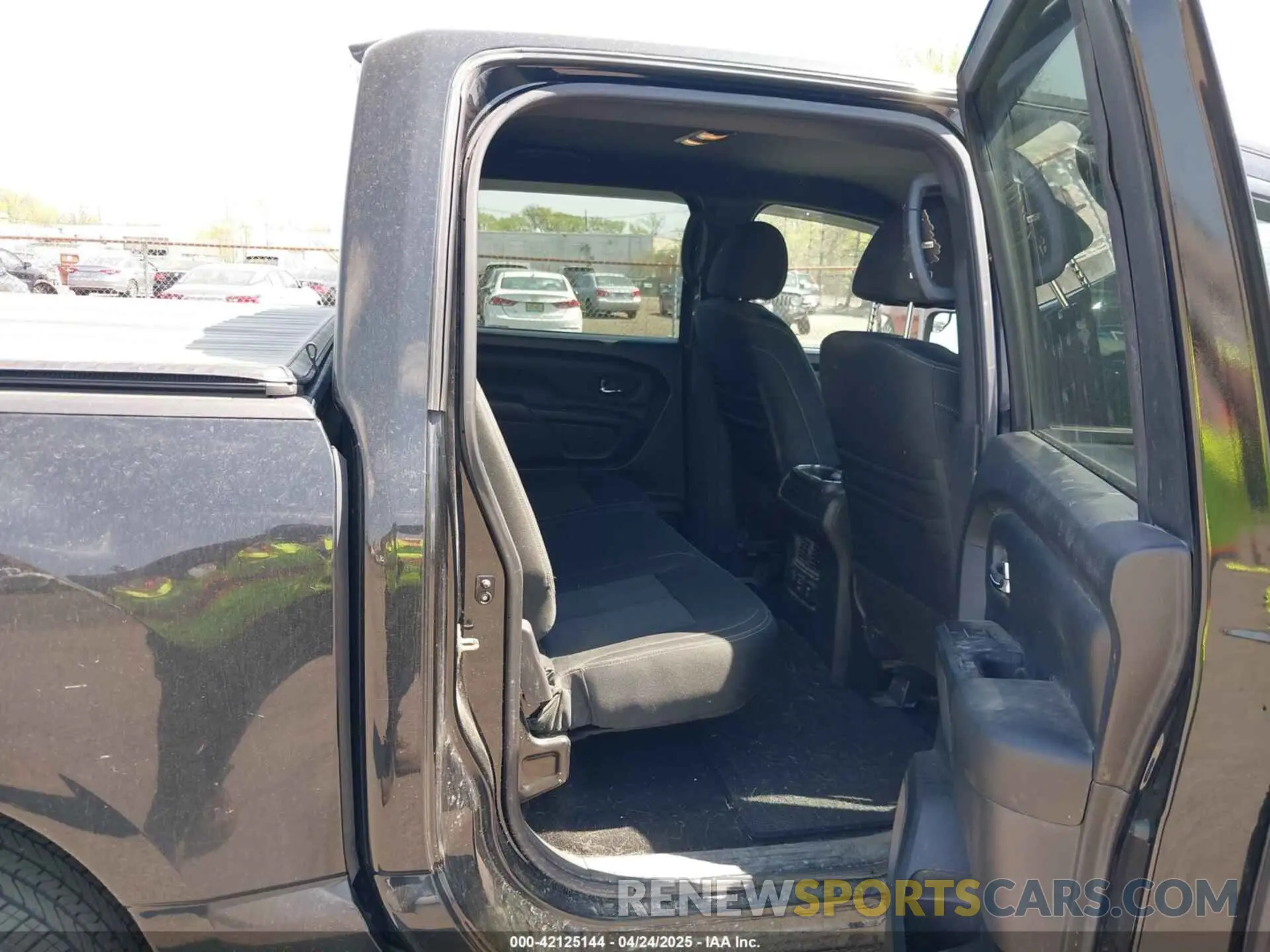8 Photograph of a damaged car 1N6AA1E59KN511866 NISSAN TITAN 2019