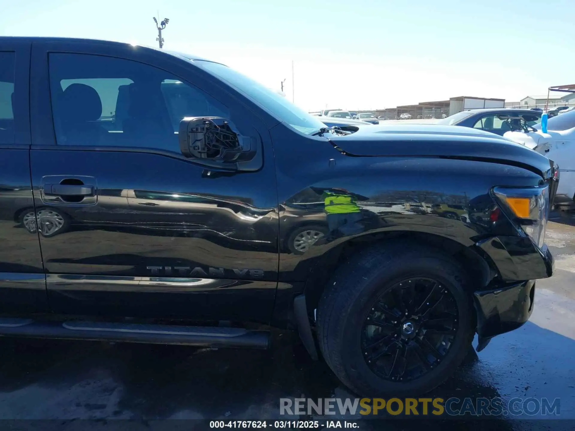 22 Photograph of a damaged car 1N6AA1E60KN532663 NISSAN TITAN 2019