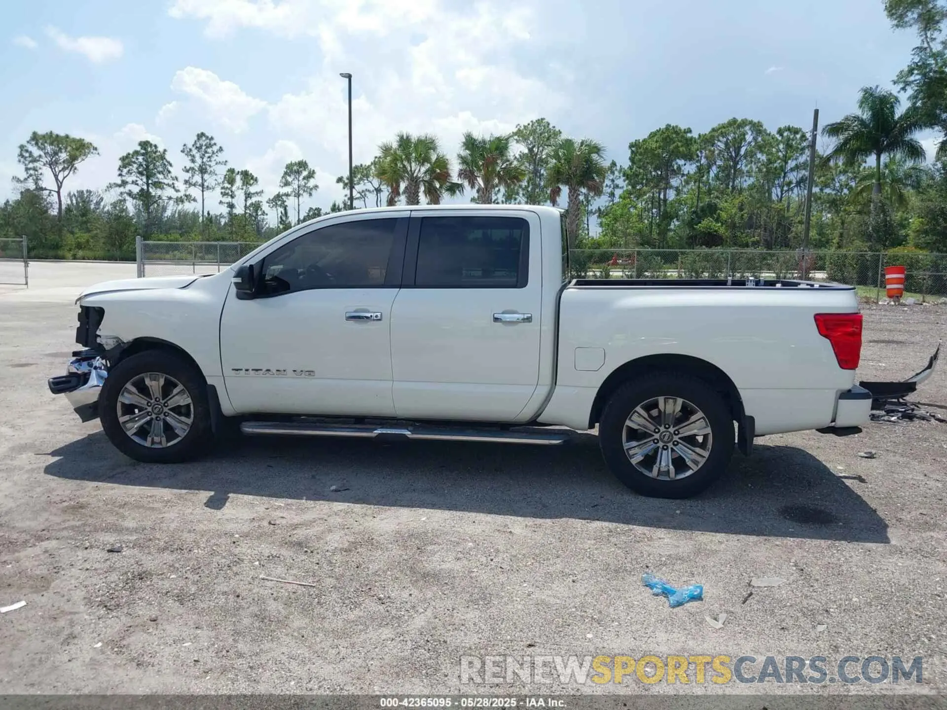 14 Photograph of a damaged car 1N6AA1E64KN516174 NISSAN TITAN 2019