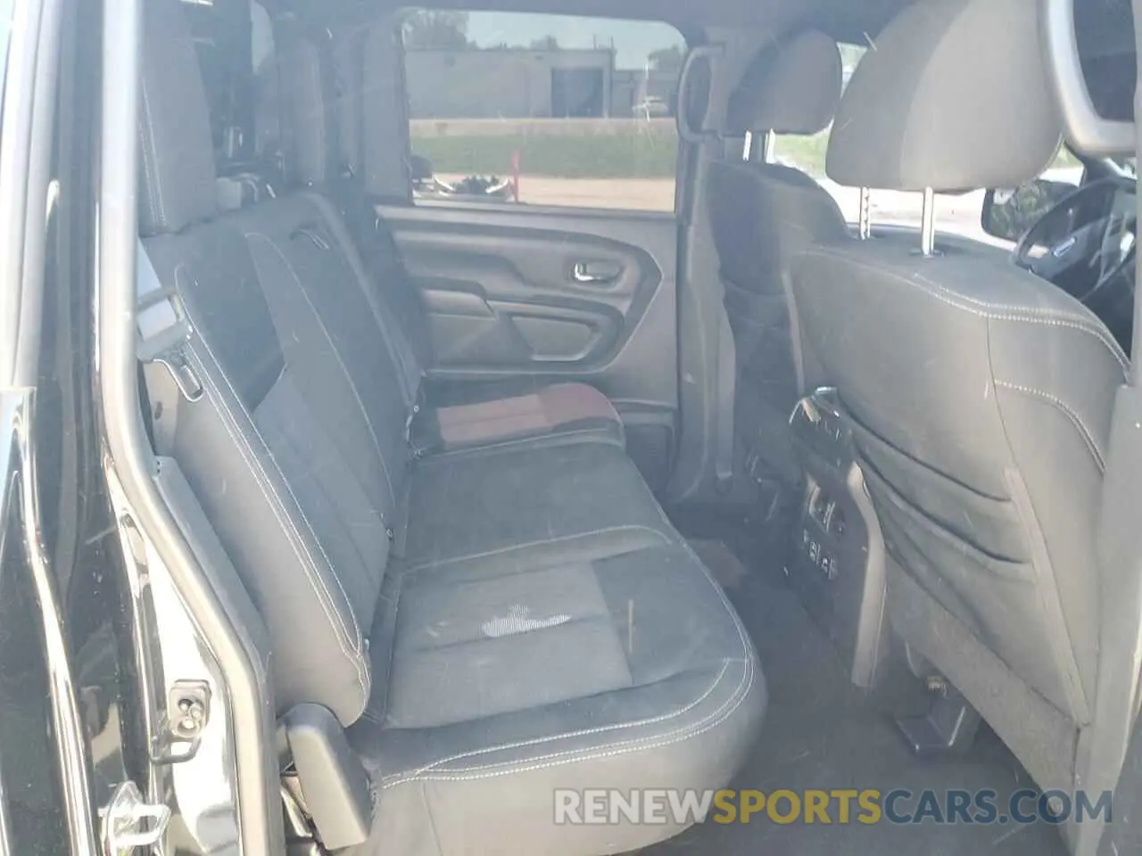 10 Photograph of a damaged car 1N6AA1E66KN501868 NISSAN TITAN 2019