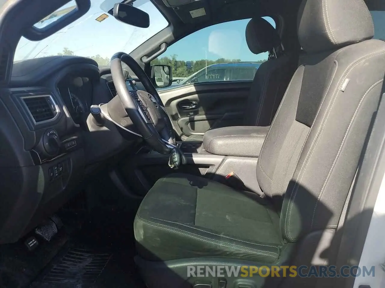 7 Photograph of a damaged car 1N6AA1E68KN509342 NISSAN TITAN 2019