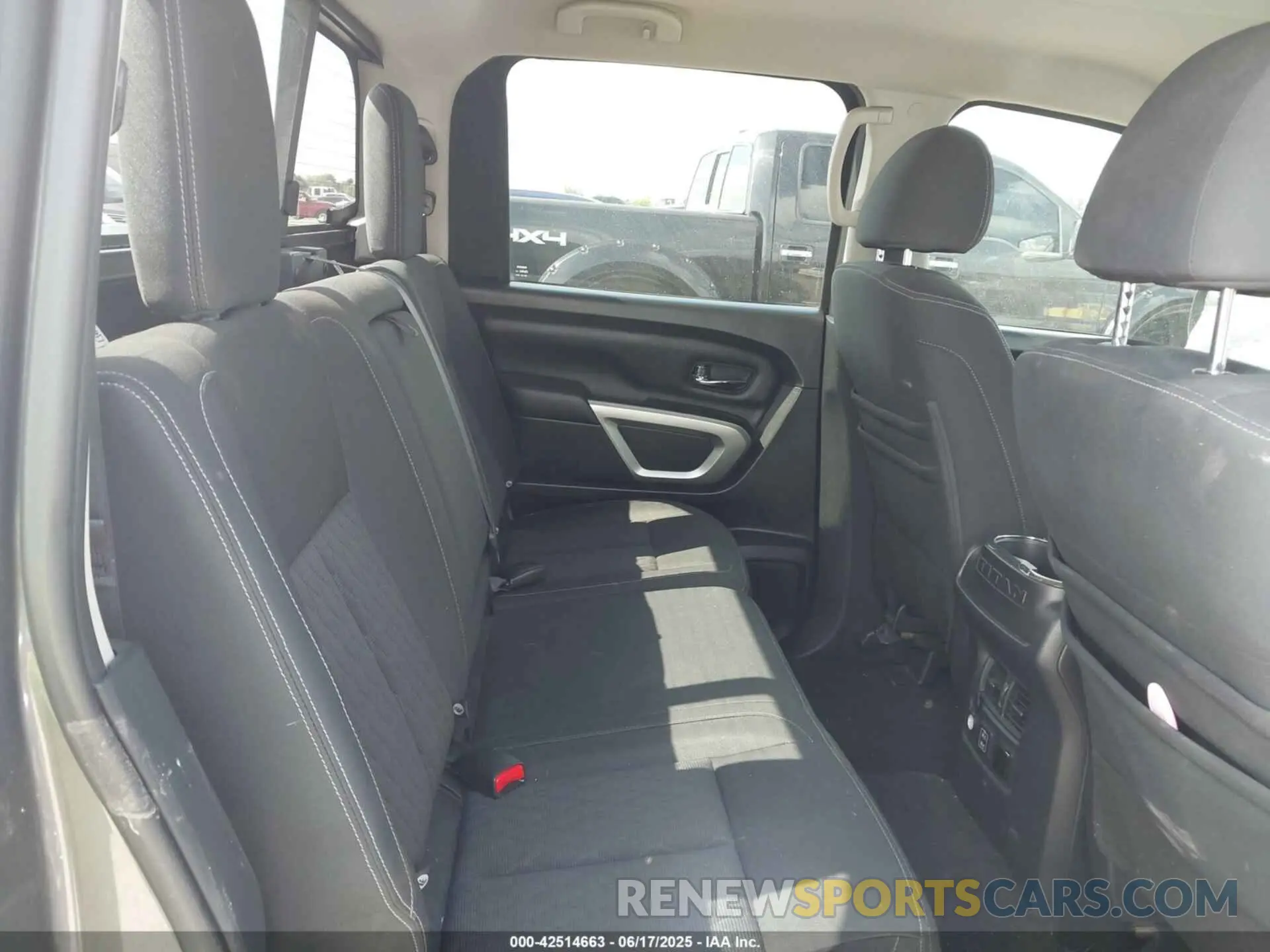 8 Photograph of a damaged car 1N6AA1E68KN525413 NISSAN TITAN 2019